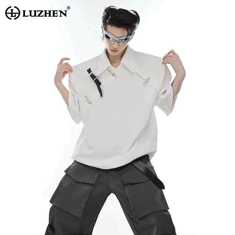 LUZHEN 2025 Summer New Metal Buckle Decorate Belt Patchwork Short Sleeve Polo Neck T Shirts Men's Fashion Handsome Tops JY2903
LUZHEN 2025 Summer New Metal Buckle Decorate Belt Patchwork Short Sleeve Polo Neck T Shirts Men's Fashion Handsome Tops JY2903