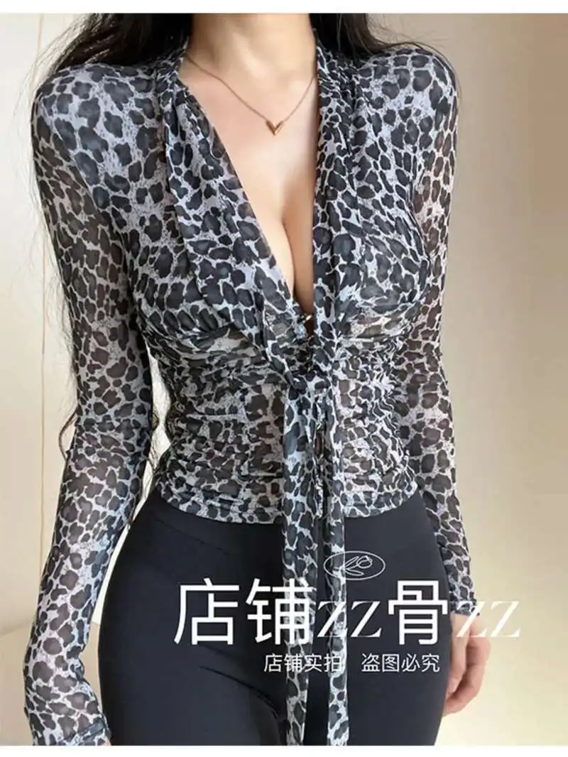 New Style Street Pure Desire Spicy Girl Tie Up Sexy Hollow Print Thin Long Sleeved T-shirt Women Tshirt Tees LEOPARD Tops
New Style Street Pure Desire Spicy Girl Tie Up Sexy Hollow Print Thin Long Sleeved T-shirt Women Tshirt Tees LEOPARD Tops