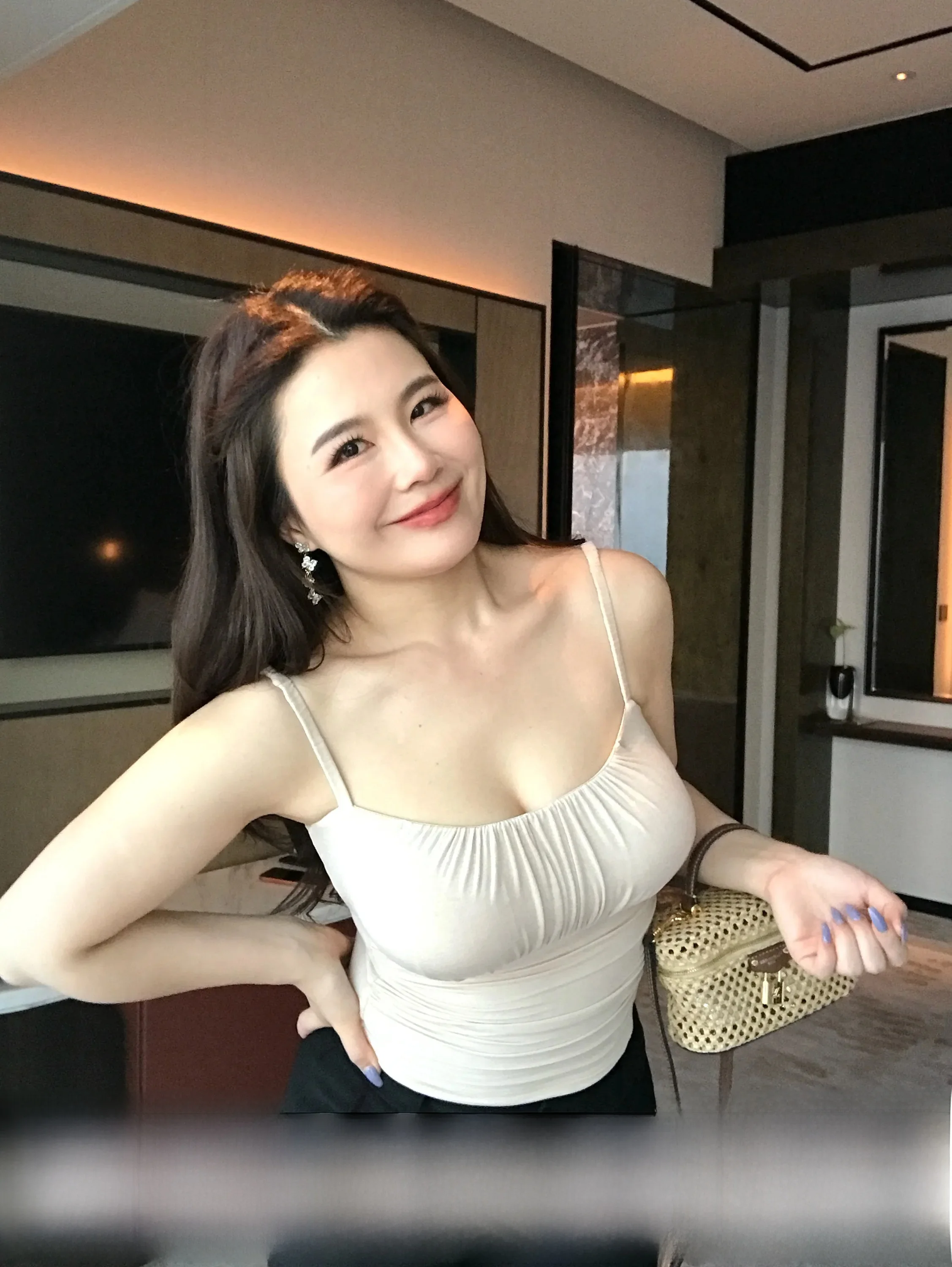 Sexy Pure Color Bridesmaid Dress ML Micro plus Size New 2026 Folded Strap Vest Top Match Inner Wear Casual Versatile Sleeveless
Sexy Pure Color Bridesmaid Dress ML Micro plus Size New 2026 Folded Strap Vest Top Match Inner Wear Casual Versatile Sleeveless