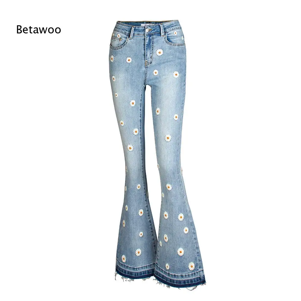 Women's Vintage Daisy Embroidered Flare Jeans, High Waist Denim Bell Bottom Pants with Frayed Hem for Casual Streetwear Fashion
Women's Vintage Daisy Embroidered Flare Jeans, High Waist Denim Bell Bottom Pants with Frayed Hem for Casual Streetwear Fashion