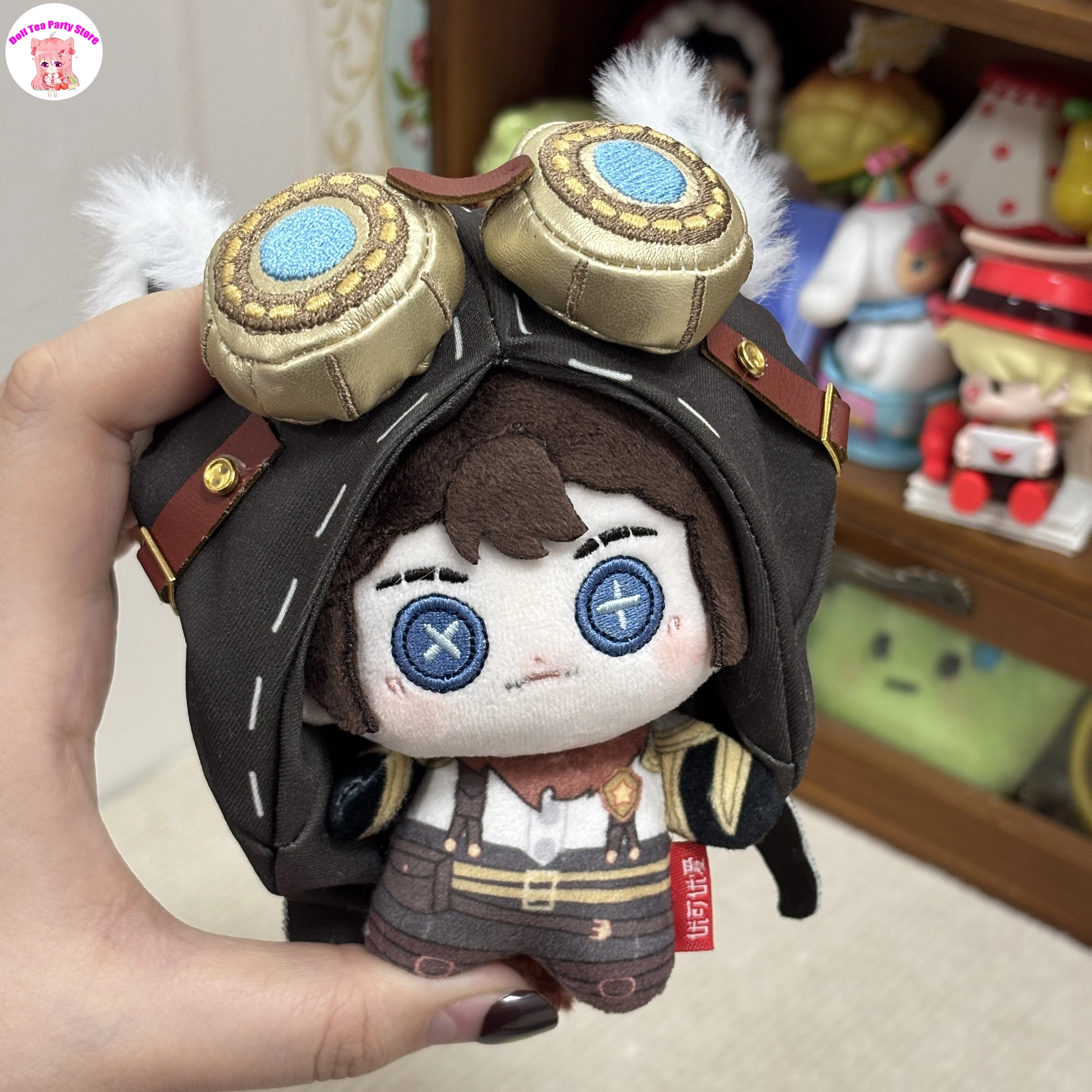 Плюшевая игрушка-кукла из хлопка по мотивам аниме Identity V, версия скина «Артиллерист-наемник», оригинальная, 10 см, мультяшный брелок-подвеска, подарок на день рождения
Плюшевая игрушка-кукла из хлопка по мотивам аниме Identity V, версия скина «Артиллерист-наемник», оригинальная, 10 см, мультяшный брелок-подвеска, подарок на день рождения