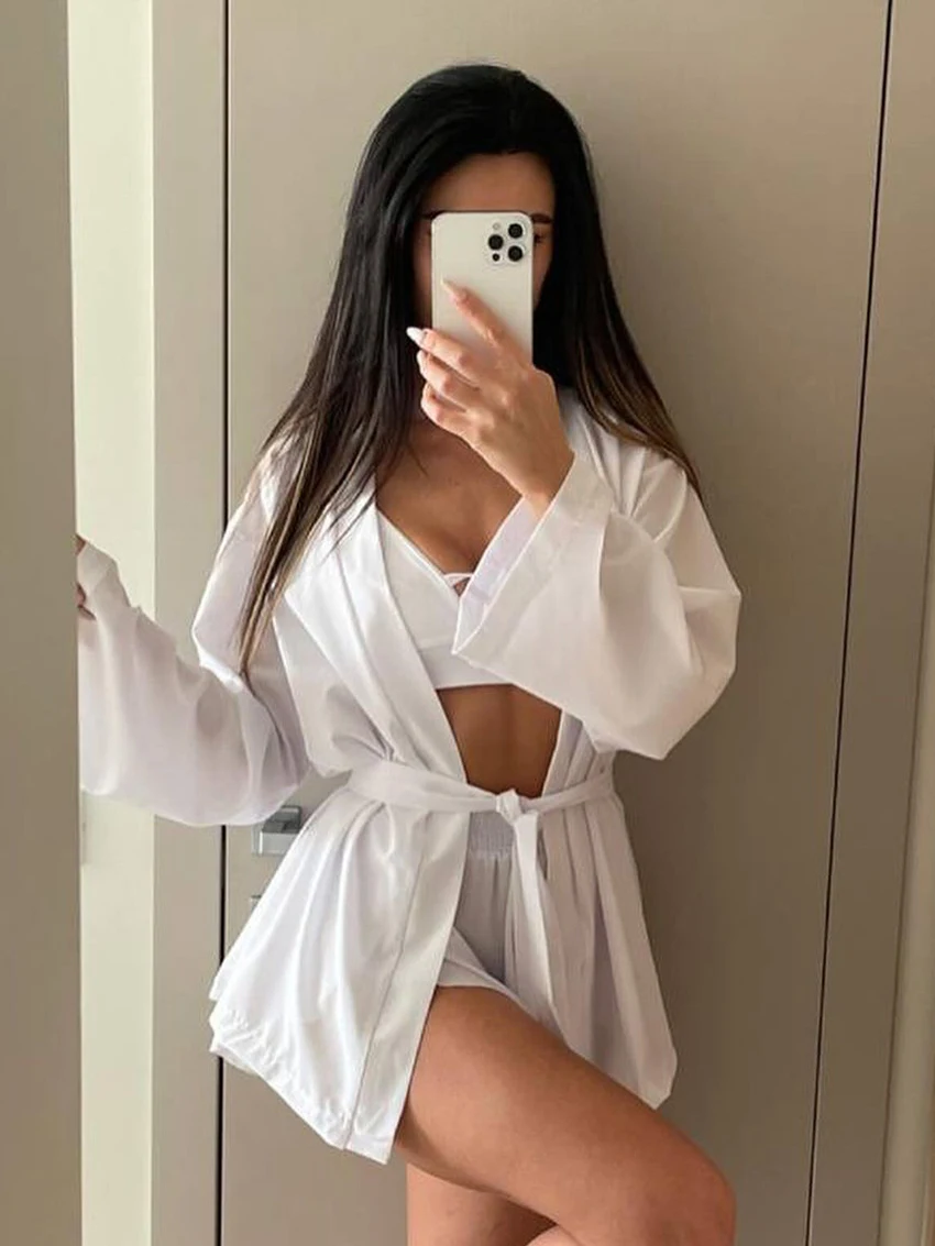 Marthaqiqi Casual Ladies Pajamas Set Long Sleeve Sleepwear V-Neck Robe Tank Tops Nightgowns Shorts Loose Nightwear 3 Piece Suits
Marthaqiqi Casual Ladies Pajamas Set Long Sleeve Sleepwear V-Neck Robe Tank Tops Nightgowns Shorts Loose Nightwear 3 Piece Suits