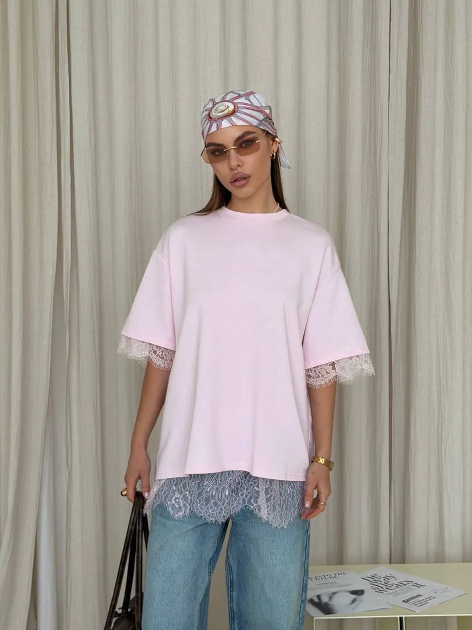 2026 Summer Casual Loose Lazy Style Lace Splicing T-shirt for Women's Niche Design Sense Back Fork T Short Sleeve Trendy
2026 Summer Casual Loose Lazy Style Lace Splicing T-shirt for Women's Niche Design Sense Back Fork T Short Sleeve Trendy