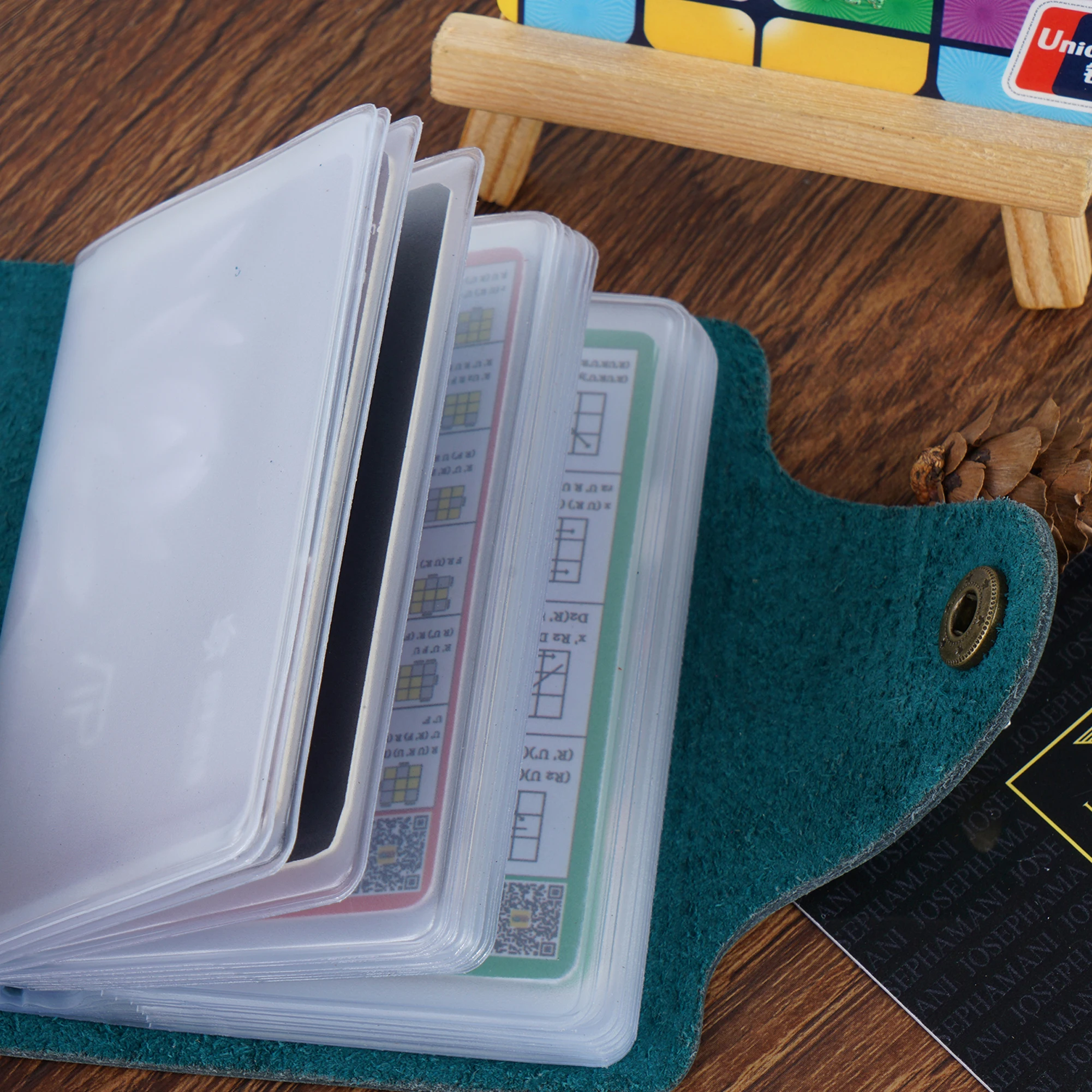 Top-Grain Leather Card Wallet for Women/Men, Multi-Slot Credit Card Holder, Compact ID & Business Card Organizer Pocket
Top-Grain Leather Card Wallet for Women/Men, Multi-Slot Credit Card Holder, Compact ID & Business Card Organizer Pocket