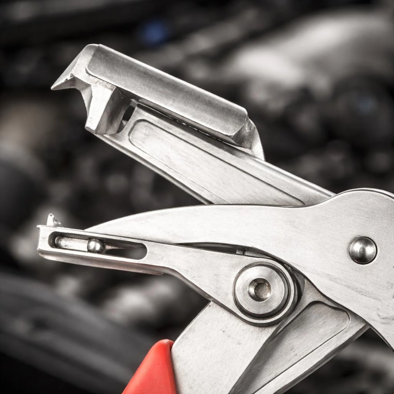 Trim Clip Removal Plier Coil-Powered-Assisted Trim Clip Removal Pliers Hand Tool Angled Tips Heavy-Duty Steel for Auto Repair
Trim Clip Removal Plier Coil-Powered-Assisted Trim Clip Removal Pliers Hand Tool Angled Tips Heavy-Duty Steel for Auto Repair