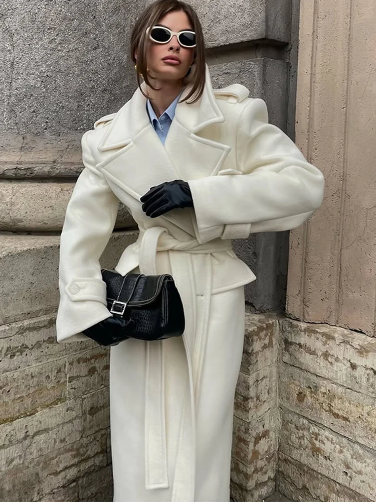 Lady's elegant lace button-down coat - double-breasted long coat - with pockets - 2025 high street fashion - fall/winter coat
Lady's elegant lace button-down coat - double-breasted long coat - with pockets - 2025 high street fashion - fall/winter coat