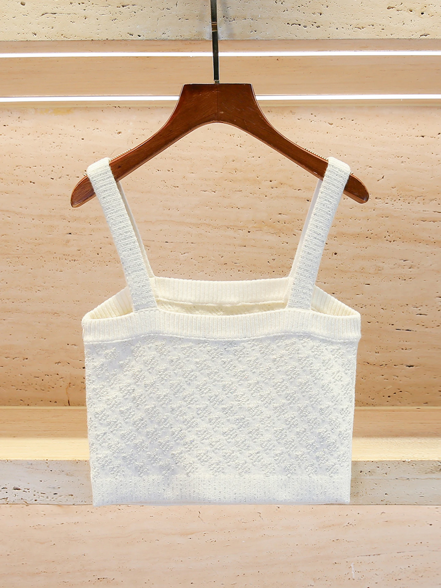 M Home Nan You Высококачественный женский повседневный вязаный топ с вышивкой на бретелях, универсальный осенний Новое поступление, женская мода
M Home Nan You Высококачественный женский повседневный вязаный топ с вышивкой на бретелях, универсальный осенний Новое поступление, женская мода