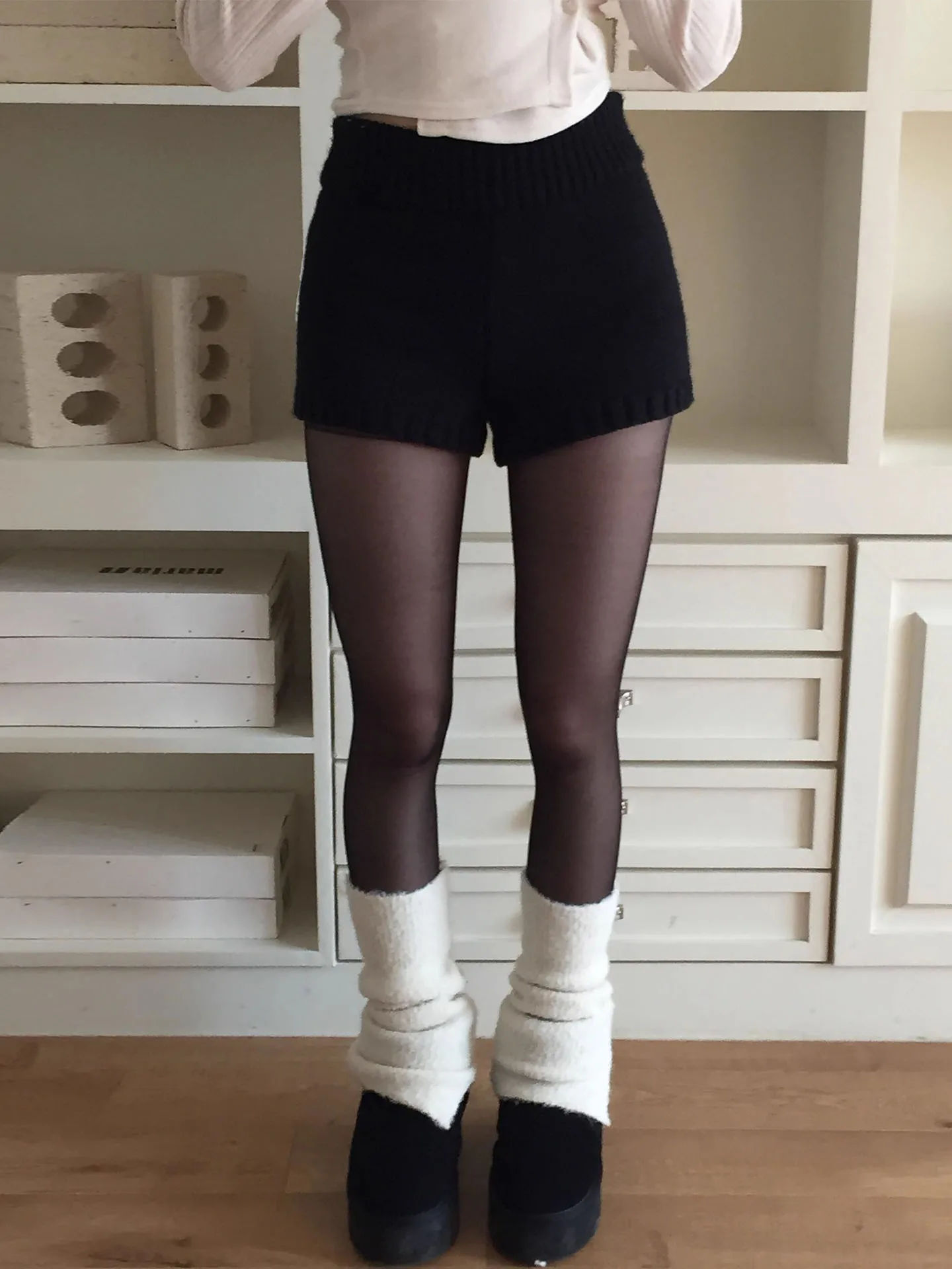 Gagarich Versatile Solid Color Knitted Bottom Hot Casual Pants Women 2025 Autumn New High Waist Slimming Straight Leg Shorts
Gagarich Versatile Solid Color Knitted Bottom Hot Casual Pants Women 2025 Autumn New High Waist Slimming Straight Leg Shorts