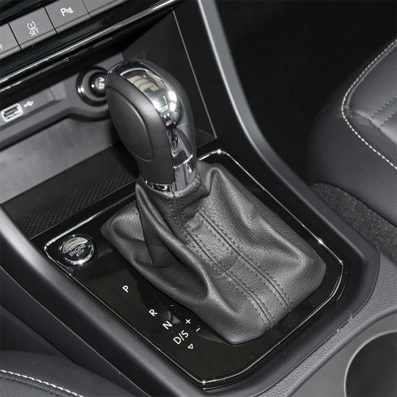 Original LHD For VW MQB Touran 5T Automatic gear shift frame with one button start button piano black
Original LHD For VW MQB Touran 5T Automatic gear shift frame with one button start button piano black