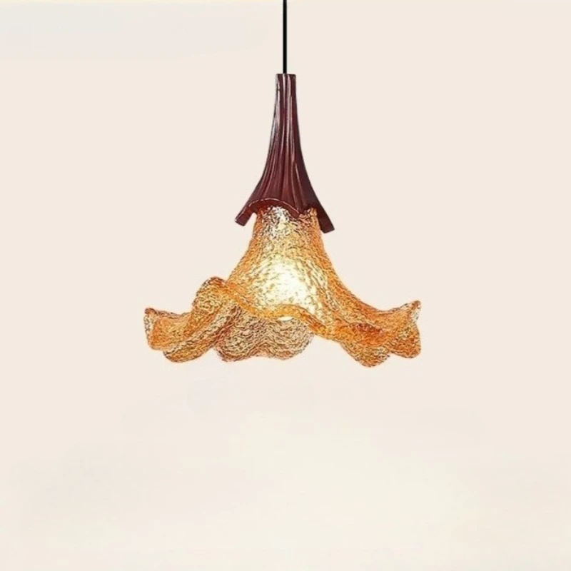 French Resin Chandelier, Antique Style Decorative Lighting Fixtures for Homestay Living Room Bedroom Corridor
French Resin Chandelier, Antique Style Decorative Lighting Fixtures for Homestay Living Room Bedroom Corridor