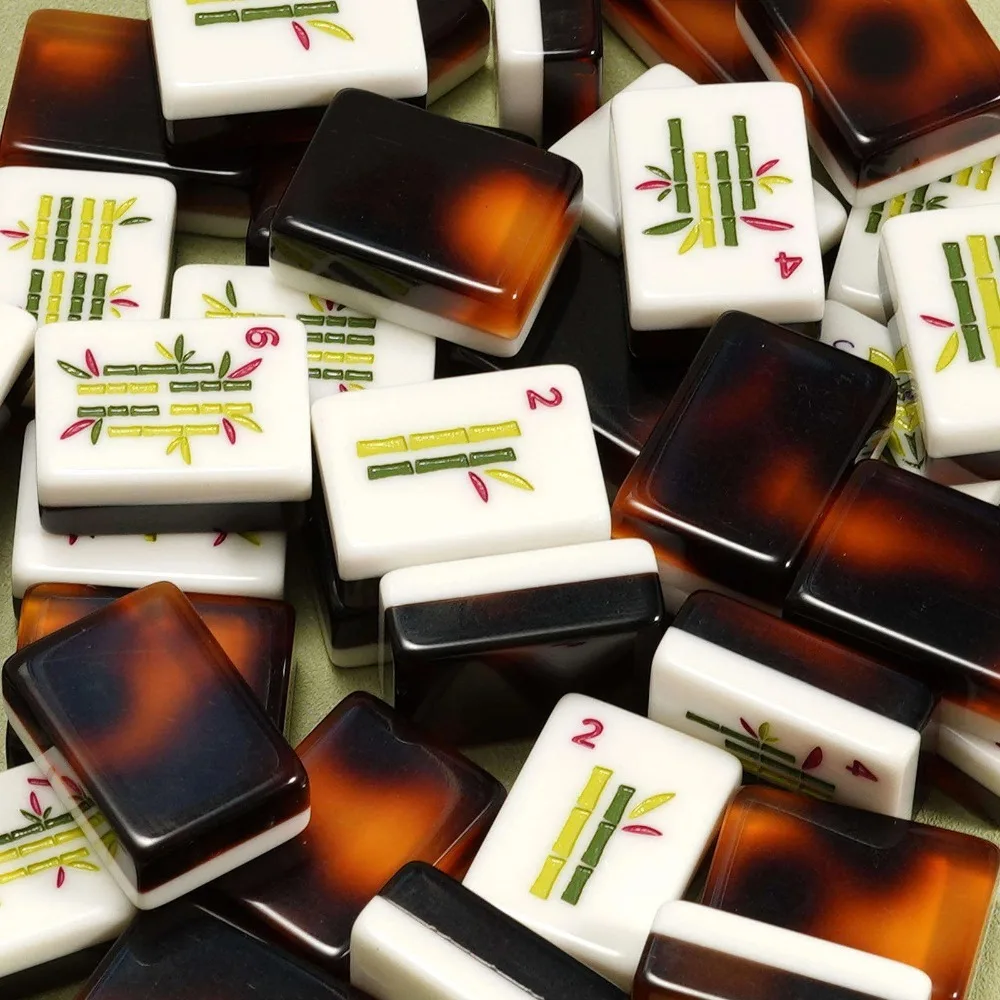 Custom premium 160-piece acrylic mahjong set with tortoise cartoon prints, ideal for home leisure, parties and festive DIY.
Custom premium 160-piece acrylic mahjong set with tortoise cartoon prints, ideal for home leisure, parties and festive DIY.