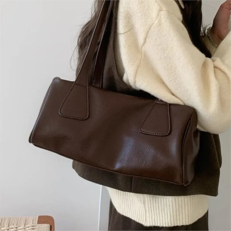 Vintage Coffee Korean Baguette Bag Women Minimalist Leather Large Capacity Handbag Ladies Casual Versatile Everyday Shoulder Bag
Vintage Coffee Korean Baguette Bag Women Minimalist Leather Large Capacity Handbag Ladies Casual Versatile Everyday Shoulder Bag