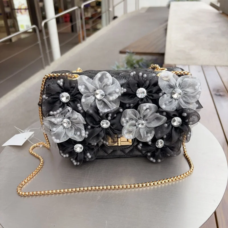 Handbag with chain, clutch bag for women, party bag, elegant lady's cheongsam dress bag, shoulder and crossbody bag
Handbag with chain, clutch bag for women, party bag, elegant lady's cheongsam dress bag, shoulder and crossbody bag