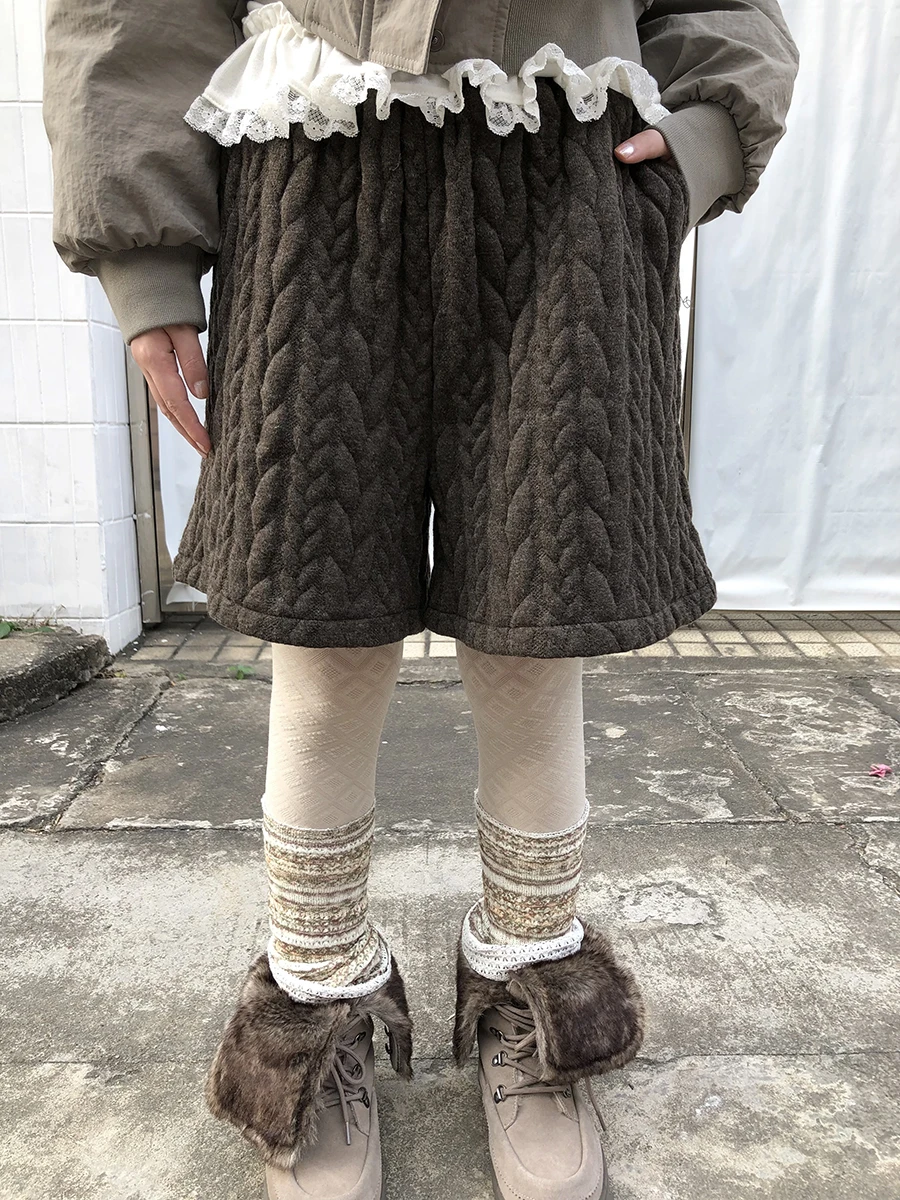 Новые женские повседневные брюки Angproject: свободные, с эластичным поясом, прямые штанины, винтажный стиль, свободный крой
Новые женские повседневные брюки Angproject: свободные, с эластичным поясом, прямые штанины, винтажный стиль, свободный крой