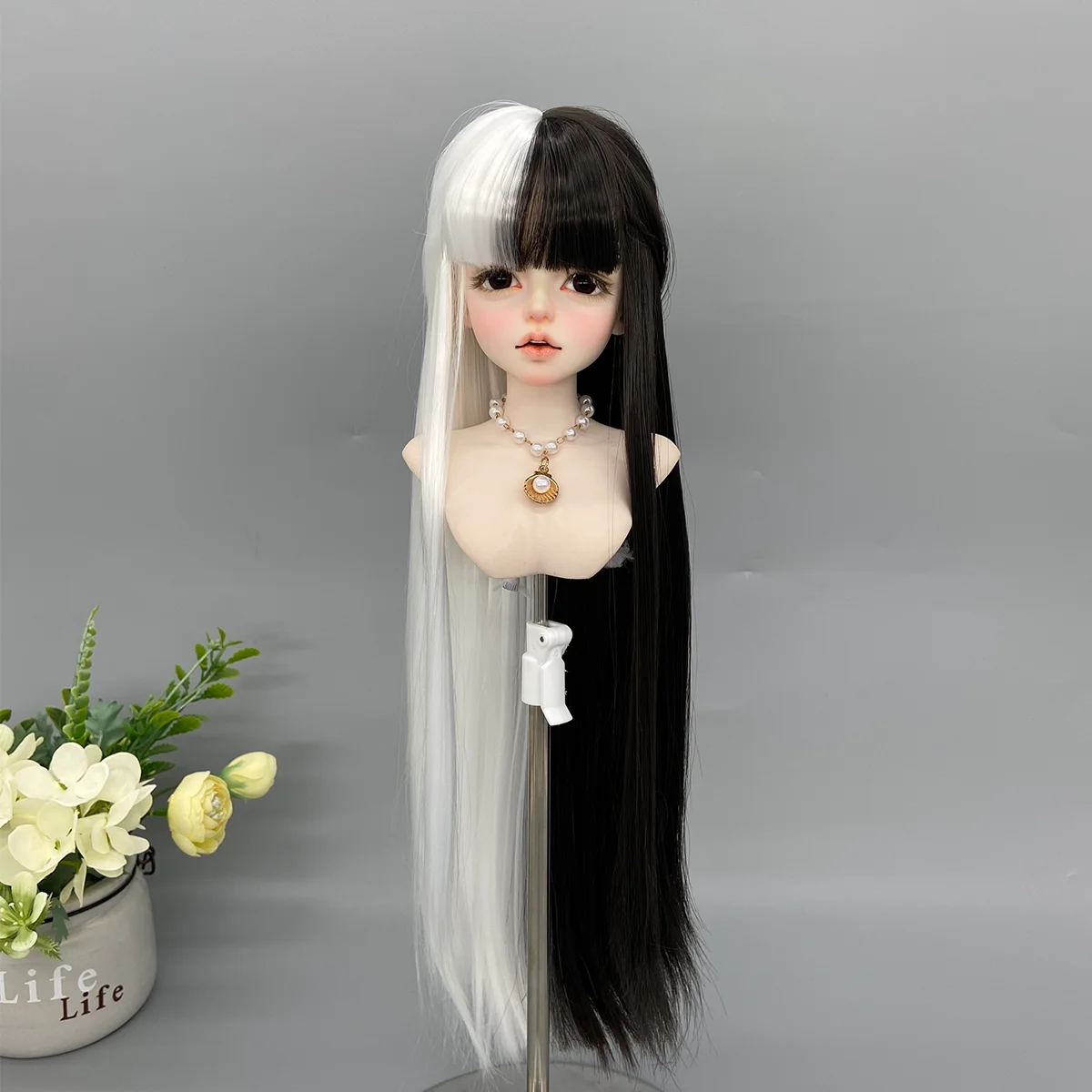 BJD Doll Wig1/3 & 1/4 & 1/6 Black&White Long Straight Hair Cruella de Vil Synthetic Wig Doll Accessories For Girls DIY Makeup
BJD Doll Wig1/3 & 1/4 & 1/6 Black&White Long Straight Hair Cruella de Vil Synthetic Wig Doll Accessories For Girls DIY Makeup