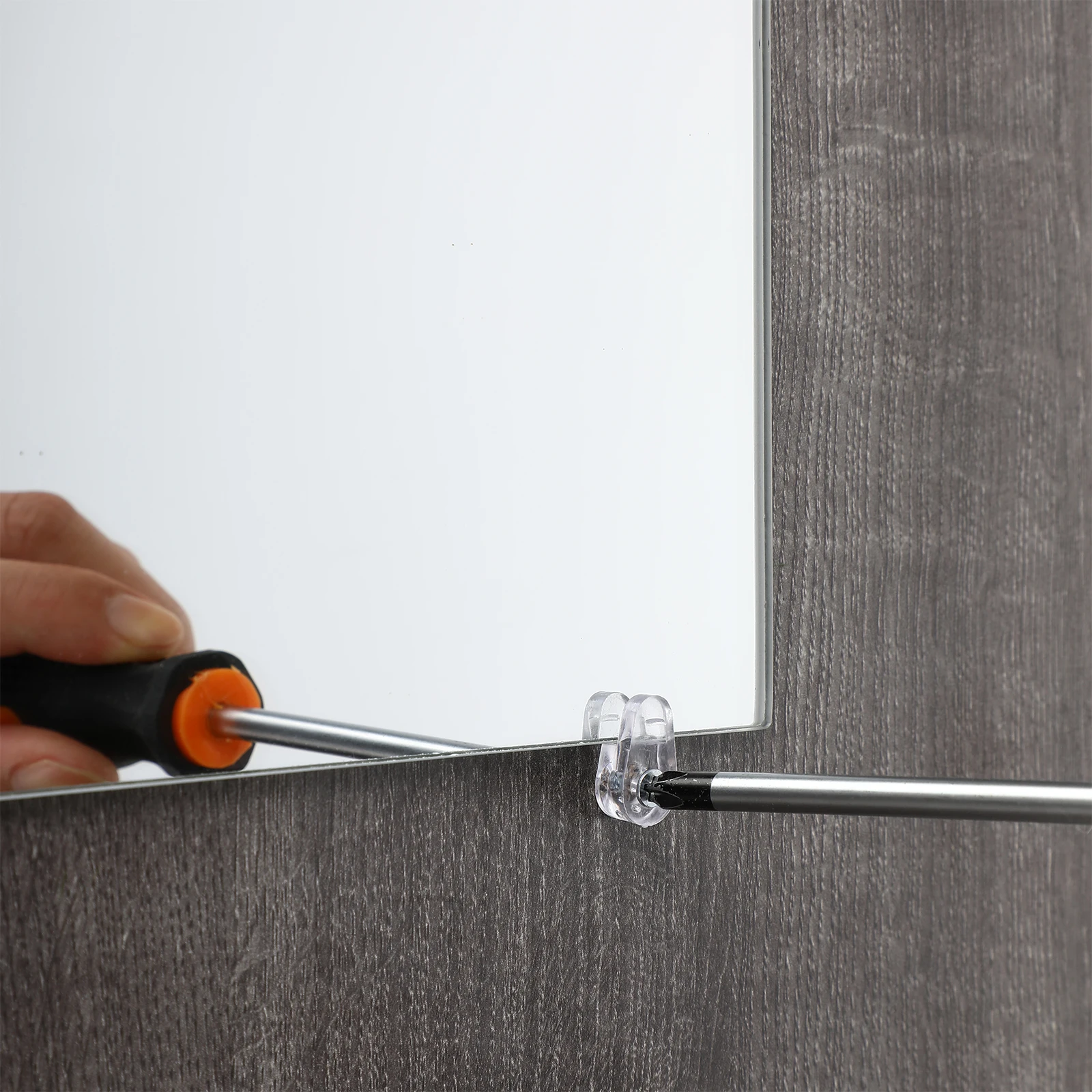 20 pcs For Glass Cabinet Door Mounting Hardware Mirror Grass Holder Clips With Mirror Clips With Screws Screws 
20 pcs For Glass Cabinet Door Mounting Hardware Mirror Grass Holder Clips With Mirror Clips With Screws Screws