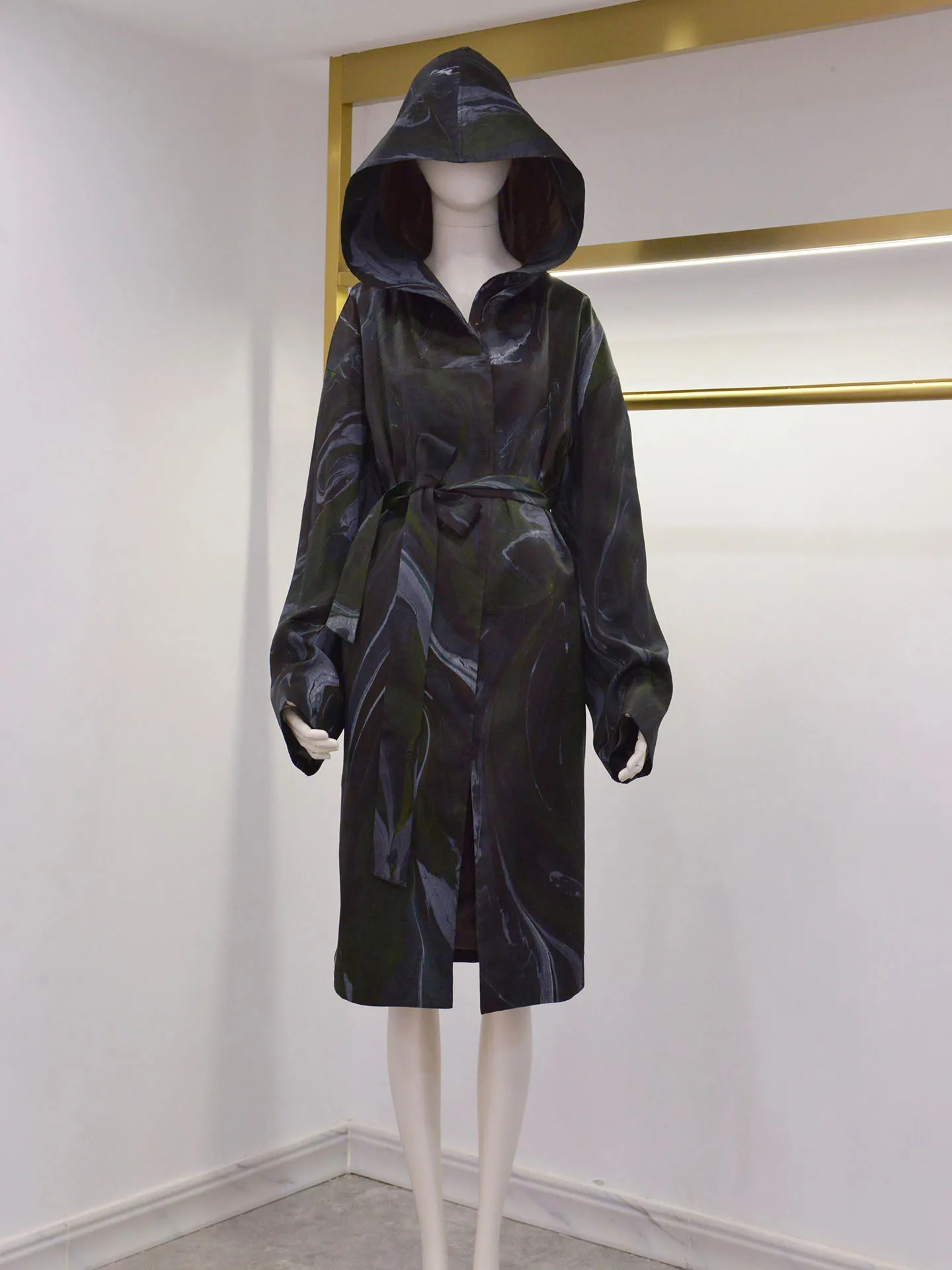 Женское пальто Ele Bla с капюшоном, весна 2026, новый дизайн, универсальное, средней длины, класса люкс, приталенное, укороченное
Женское пальто Ele Bla с капюшоном, весна 2026, новый дизайн, универсальное, средней длины, класса люкс, приталенное, укороченное