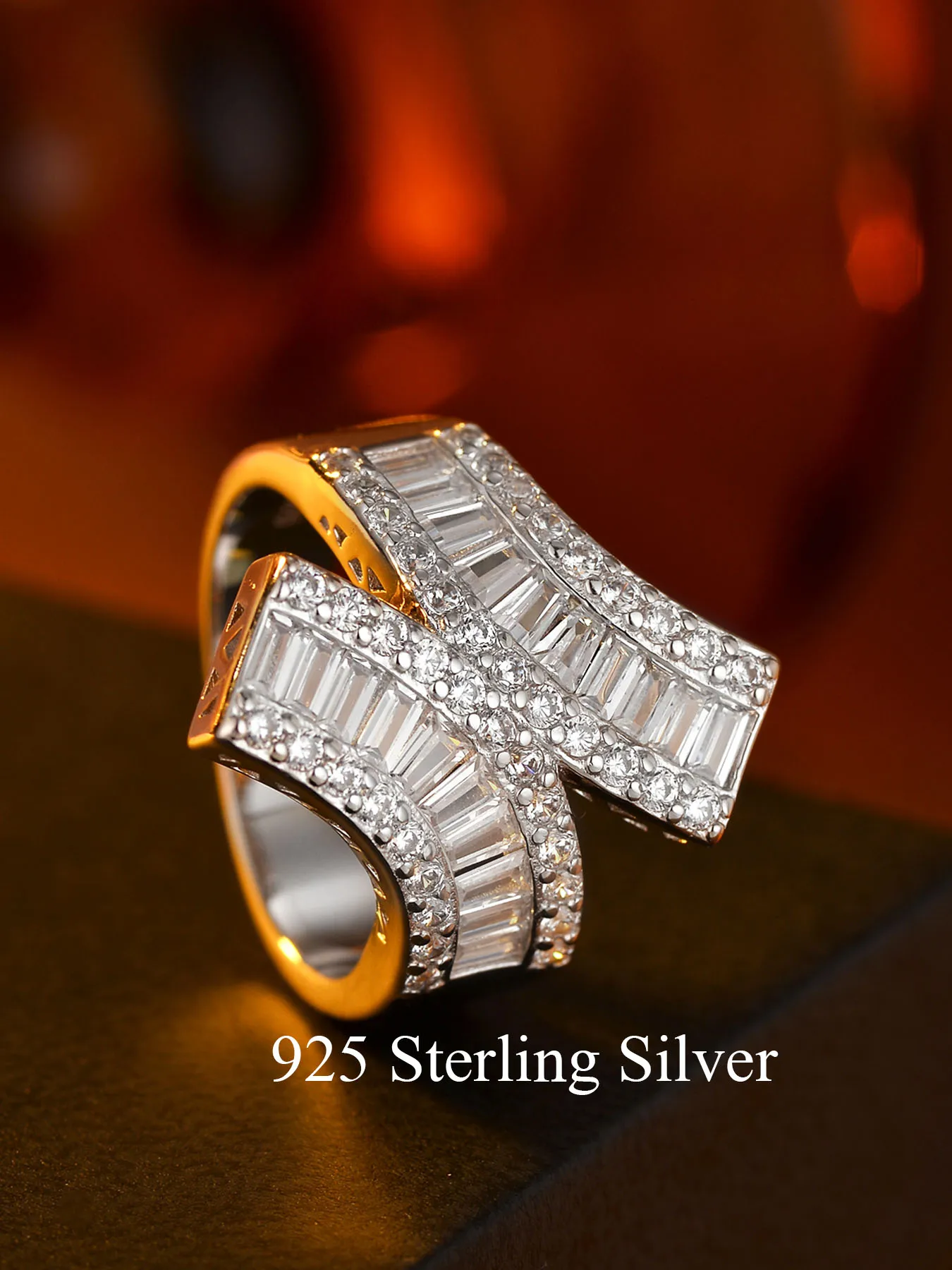 925 Sterling Silver Ladies' Ring, With A Light Luxury And Fashionable Design, Princess-cut Row Ring, Set With 5A Zirconia
925 Sterling Silver Ladies' Ring, With A Light Luxury And Fashionable Design, Princess-cut Row Ring, Set With 5A Zirconia