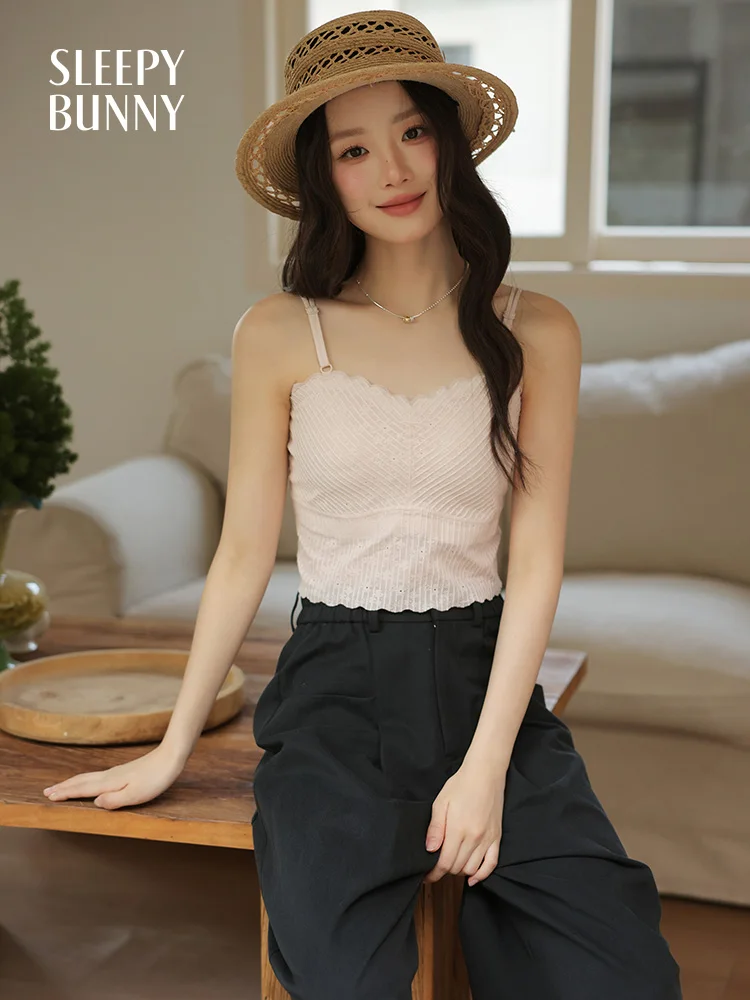 Lace Trim Crop Cami Top Women Summer Slim Fit Scalloped Edge Sleeveless Vest Sexy Backless Aesthetic Tank Top Layering Outerwear
Lace Trim Crop Cami Top Women Summer Slim Fit Scalloped Edge Sleeveless Vest Sexy Backless Aesthetic Tank Top Layering Outerwear