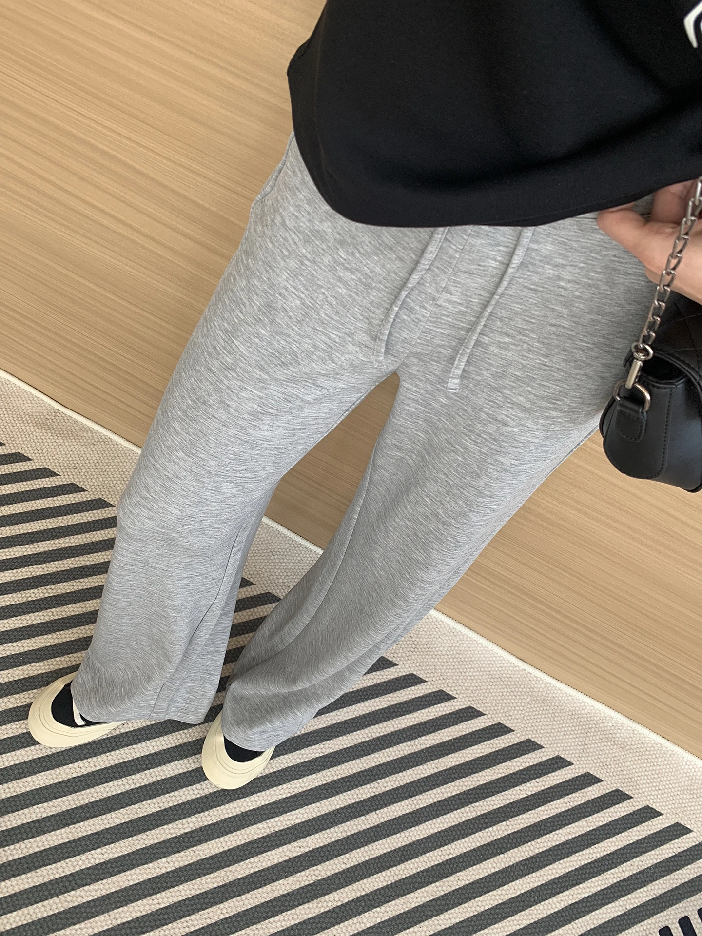 High Waist Straight Leg Modal Casual Pants Women's Spring Summer Thin Wide Leg Loose Fit Trousers Elegant Drapey Style
High Waist Straight Leg Modal Casual Pants Women's Spring Summer Thin Wide Leg Loose Fit Trousers Elegant Drapey Style