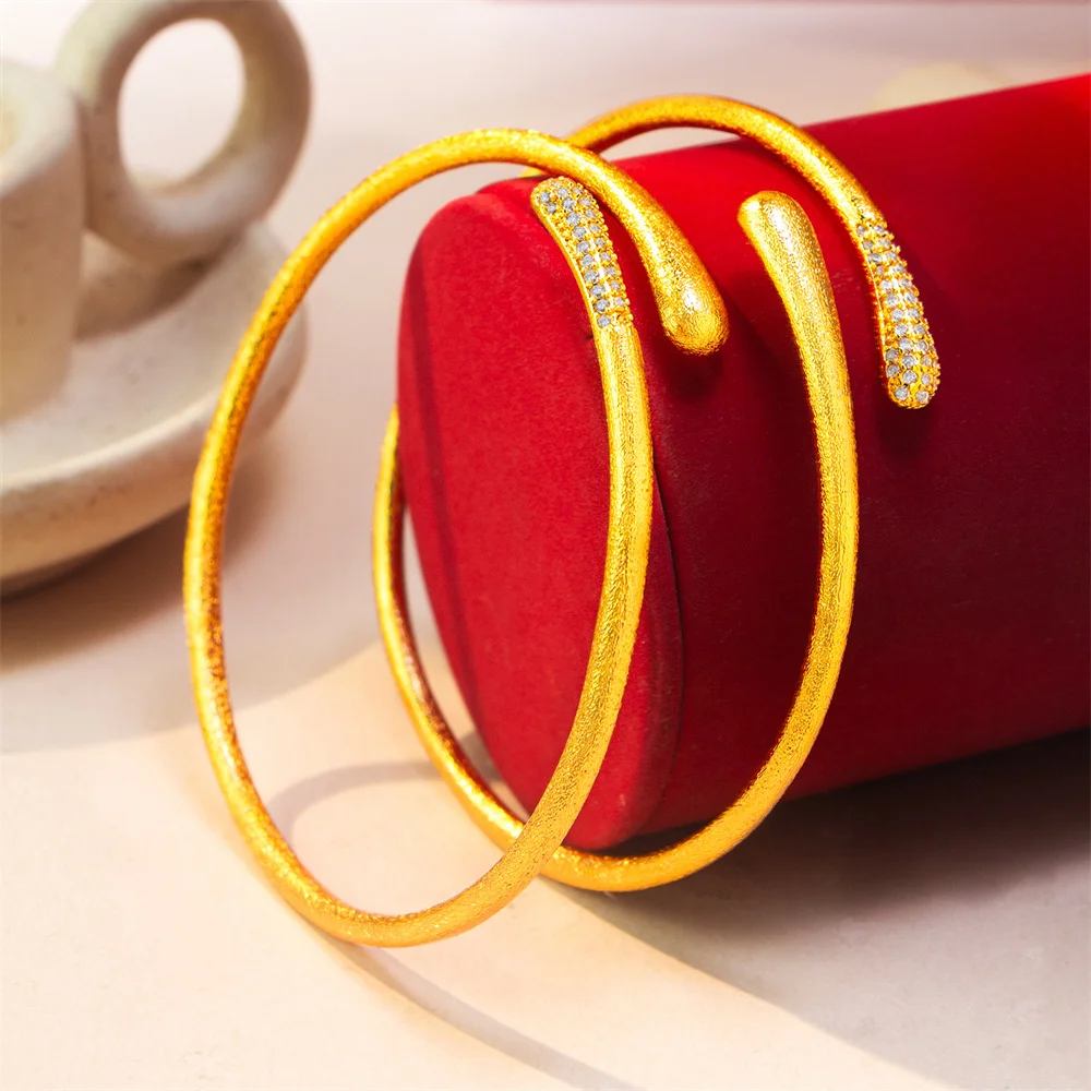AU999 24K Solid Vintage Matte Horseshoe Open Cuff Gold Bangle Micro Paved Zircon Luxury Women Wedding Jewelry Gift For Her Mom
AU999 24K Solid Vintage Matte Horseshoe Open Cuff Gold Bangle Micro Paved Zircon Luxury Women Wedding Jewelry Gift For Her Mom