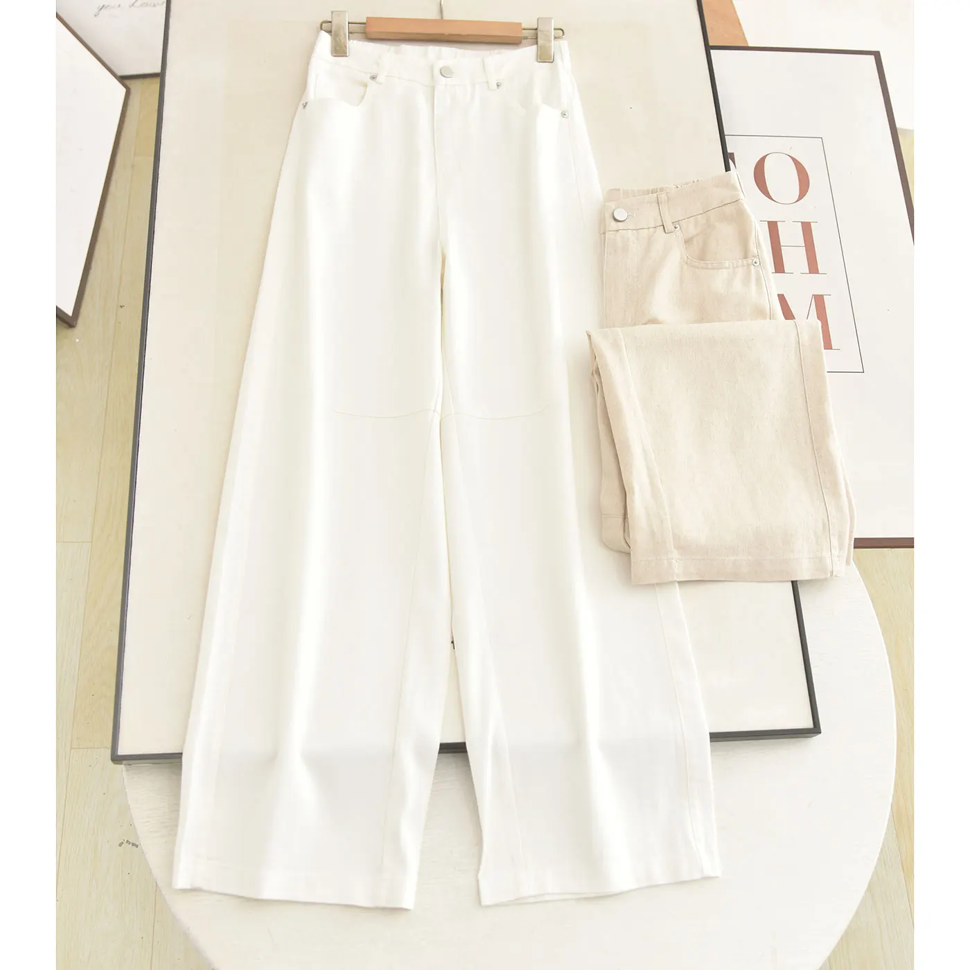 Summer 2026 New Style High Waist Wide Leg Pants Draping Silk Casual Slimming Thin Denim Skinnies Women's Straight Cut Jeans
Summer 2026 New Style High Waist Wide Leg Pants Draping Silk Casual Slimming Thin Denim Skinnies Women's Straight Cut Jeans