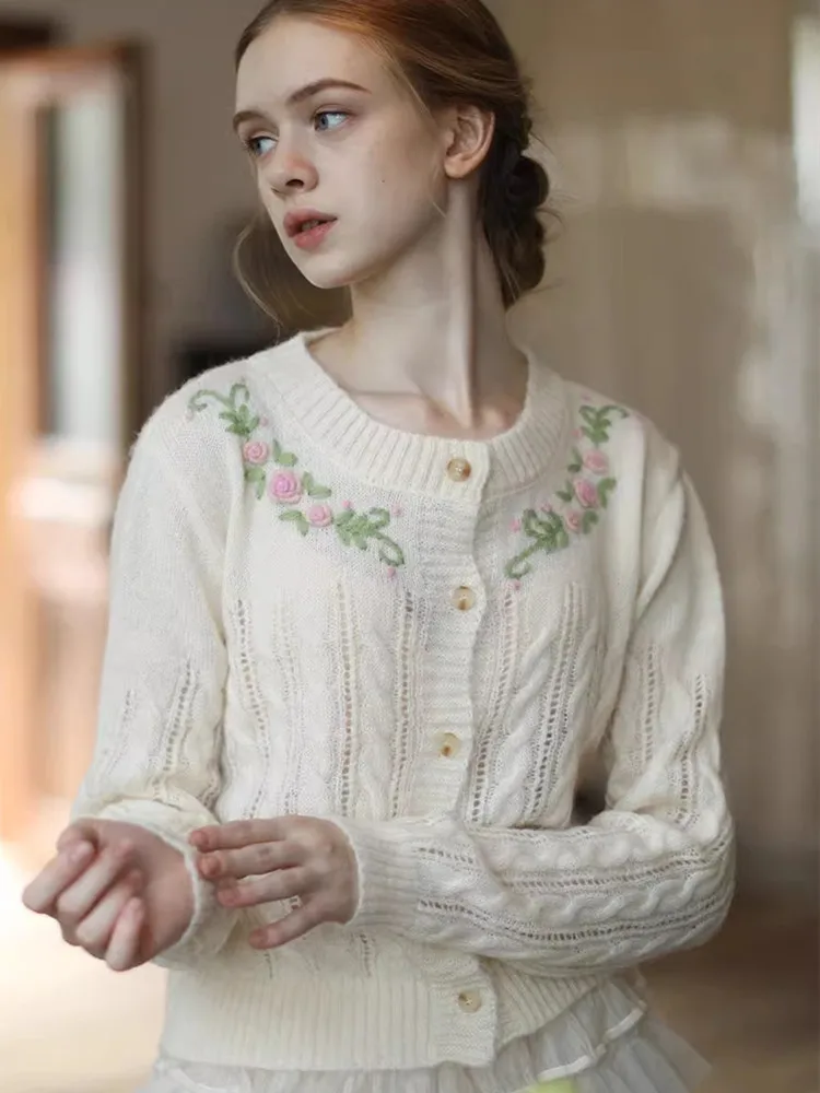 AIGYPTOS Spring Fall Cardigan Women Fresh Handmade Flower Embroidery Knitted Wool Sweater Elegant Slim Mori Girls Short Cardigan
AIGYPTOS Spring Fall Cardigan Women Fresh Handmade Flower Embroidery Knitted Wool Sweater Elegant Slim Mori Girls Short Cardigan