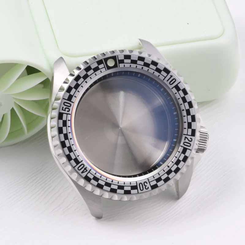 Корпус для часов SKX007/009 из зернистой нержавеющей стали, с люминесцентным сапфировым стеклом, для дайверских часов с автоматическим механизмом NH35/NH36/4R/6R, модификация часов.
Корпус для часов SKX007/009 из зернистой нержавеющей стали, с люминесцентным сапфировым стеклом, для дайверских часов с автоматическим механизмом NH35/NH36/4R/6R, модификация часов.