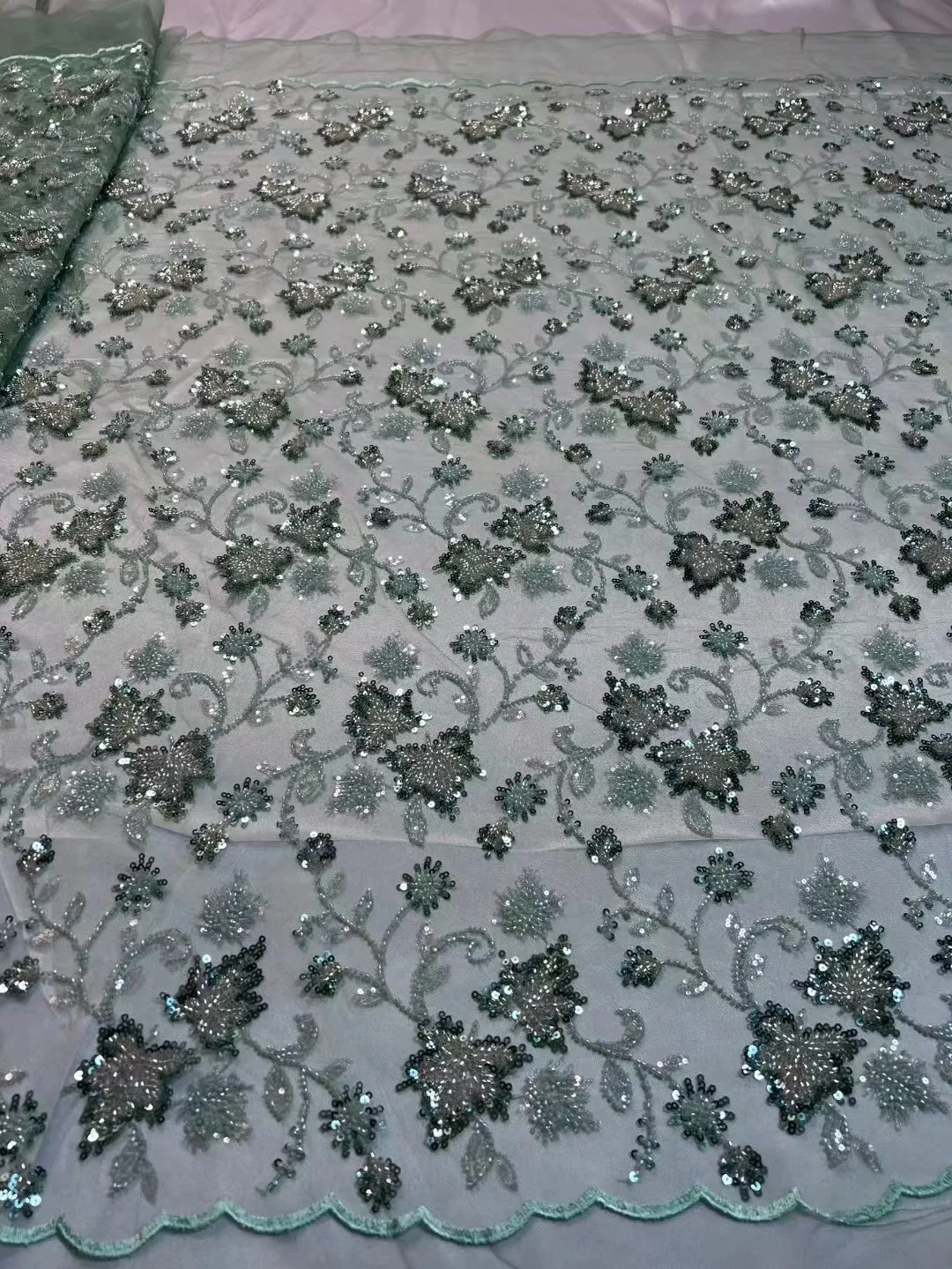 Green Fashion Luxury French Embroidery Beaded Lace Fabric African Nigerian With Sequins Fabric For Wedding Dress
Green Fashion Luxury French Embroidery Beaded Lace Fabric African Nigerian With Sequins Fabric For Wedding Dress