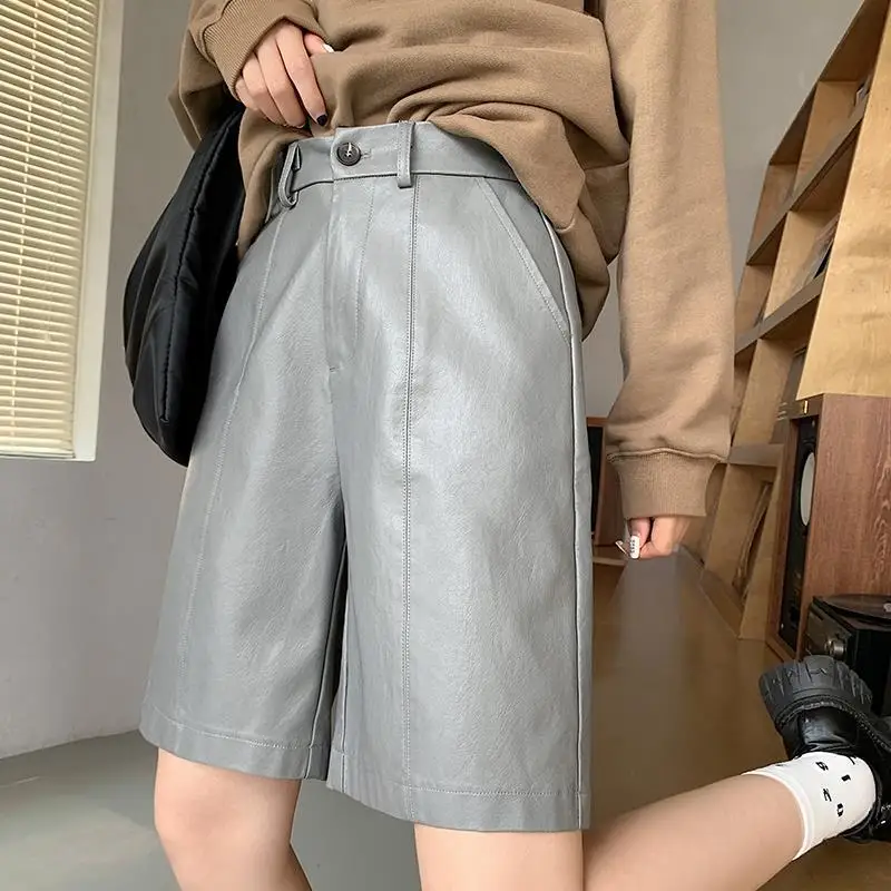 Women New Autumn Winter PU Leather Half Pants Female High Waist Fashion Loose Wide Leg Faux Leather Shorts s491
Women New Autumn Winter PU Leather Half Pants Female High Waist Fashion Loose Wide Leg Faux Leather Shorts s491