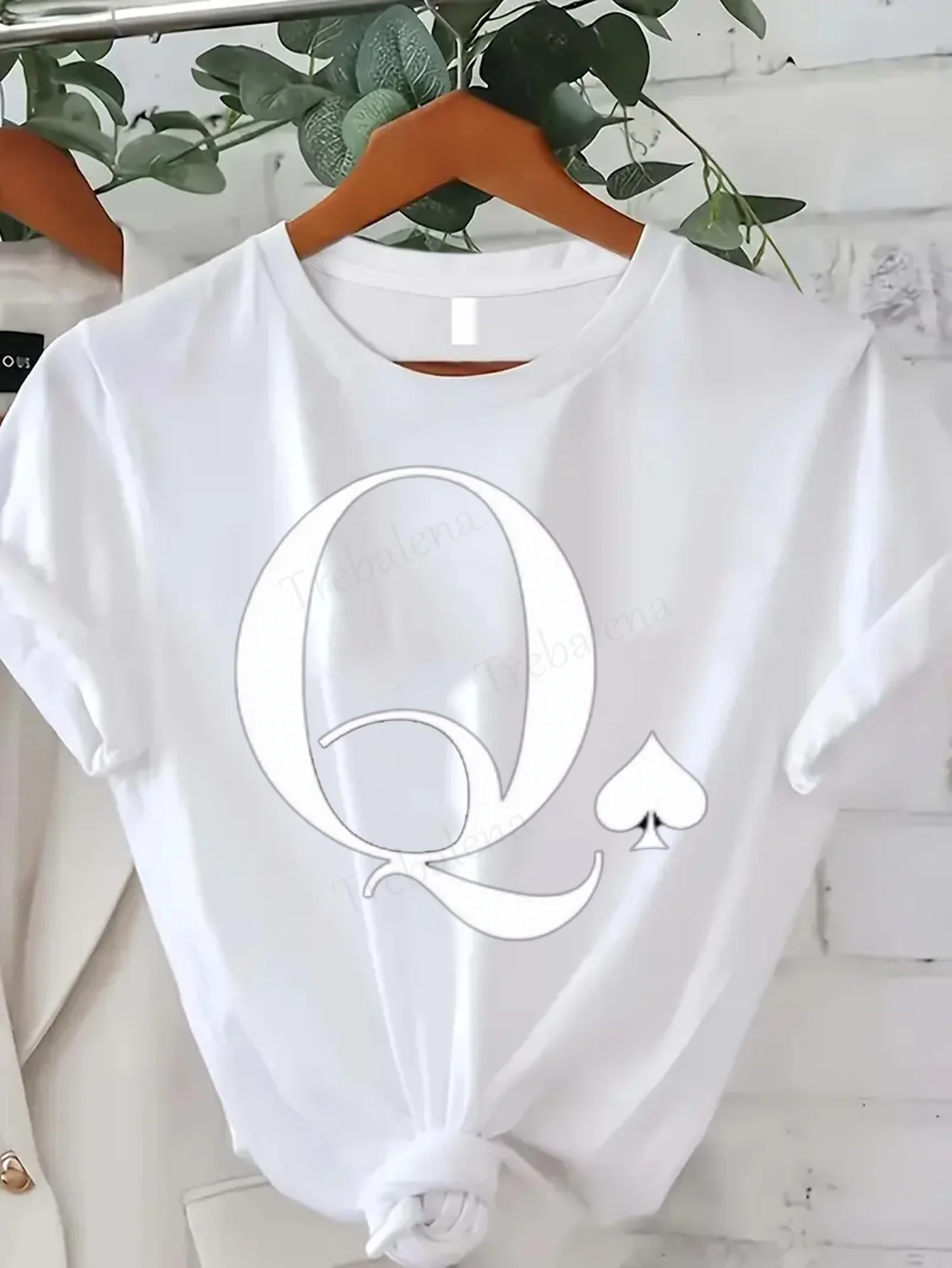 Женская футболка Сексуальная белая женская футболка Queen of Spades — повседневный и шикарный стиль
Женская футболка Сексуальная белая женская футболка Queen of Spades — повседневный и шикарный стиль