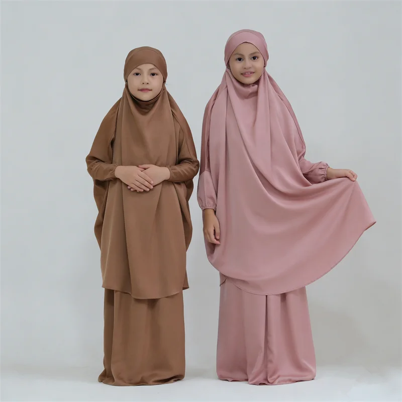 Комплект исламской одежды для девочек: джеллаба, химар, джалабия, хиджаб, кафтан, бурка, абайя, роба для молитвы
Комплект исламской одежды для девочек: джеллаба, химар, джалабия, хиджаб, кафтан, бурка, абайя, роба для молитвы