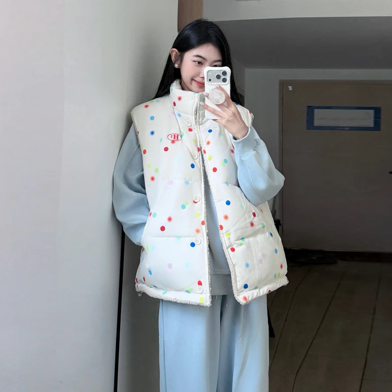 Корейский двусторонний жилет из овечьего меха, женская верхняя одежда 2025 года, новая верхняя одежда, осень-зима, теплая куртка на подкладке
Корейский двусторонний жилет из овечьего меха, женская верхняя одежда 2025 года, новая верхняя одежда, осень-зима, теплая куртка на подкладке