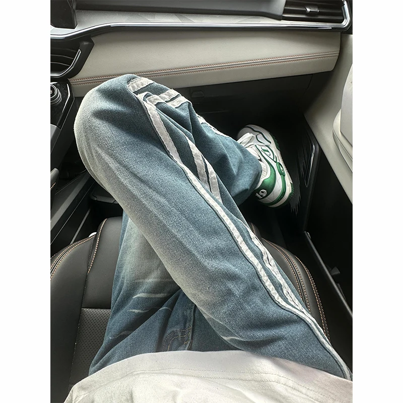 Мужские прямые джинсы Cleanfit синего цвета: модный американский уличный стиль, осенняя коллекция, повседневные, свободного кроя, молодежная мода
Мужские прямые джинсы Cleanfit синего цвета: модный американский уличный стиль, осенняя коллекция, повседневные, свободного кроя, молодежная мода