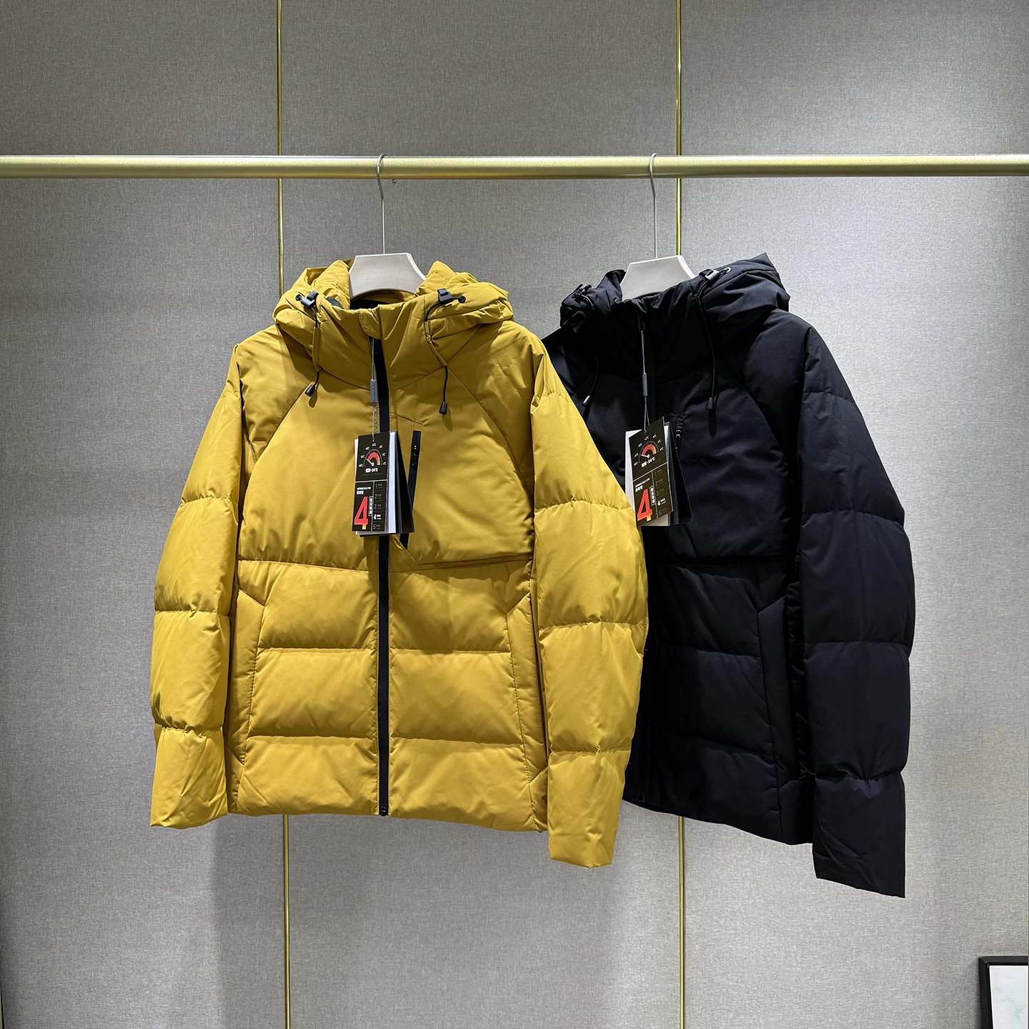 Thickened Graphene 90 Duck down Outdoor Sports Men's Winter Jacket Windproof Waterproof Warmth Polyester Fiber Hooded Coat
Thickened Graphene 90 Duck down Outdoor Sports Men's Winter Jacket Windproof Waterproof Warmth Polyester Fiber Hooded Coat