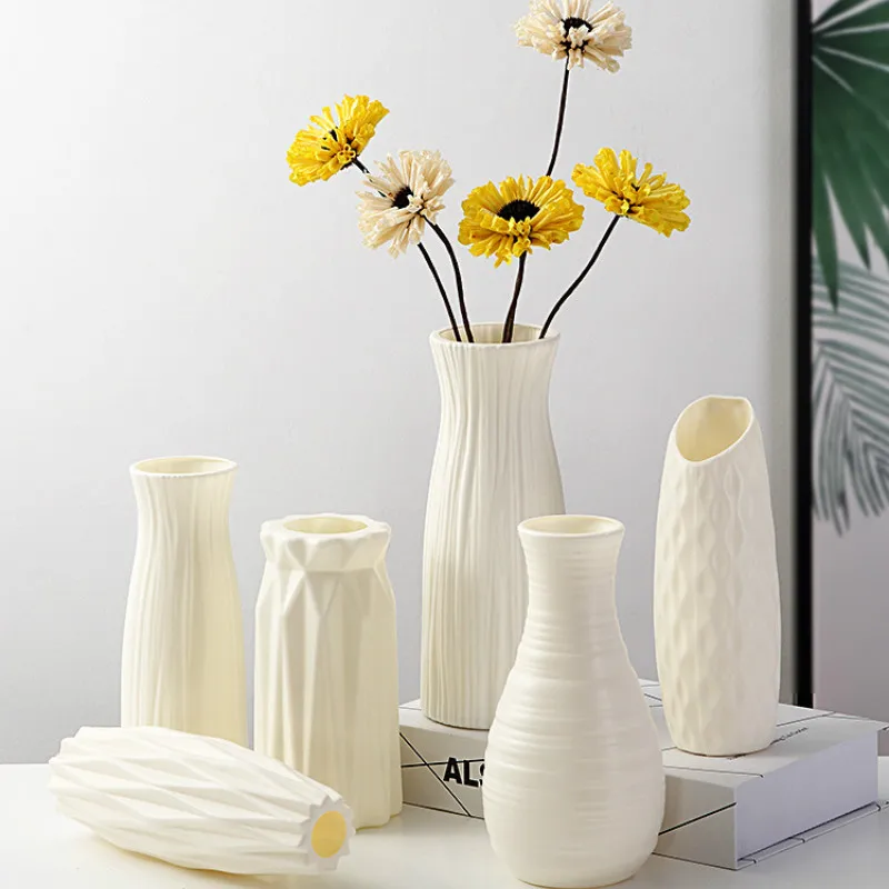 Home Nordic Plastic Vase Simple Small Fresh Flower Pot Storage Bottle for Flowers Living Room Modern Home Decoration Ornaments
Home Nordic Plastic Vase Simple Small Fresh Flower Pot Storage Bottle for Flowers Living Room Modern Home Decoration Ornaments