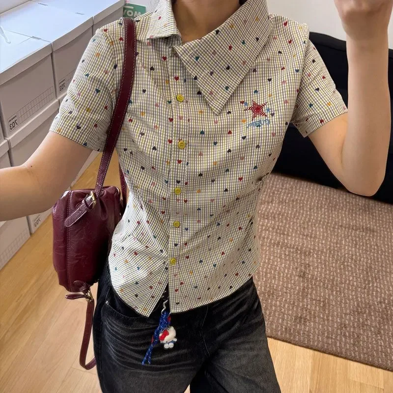 Women's Y2K Style Plaid Short Sleeve Shirt with Heart Print Diagonal Collar
Women's Y2K Style Plaid Short Sleeve Shirt with Heart Print Diagonal Collar