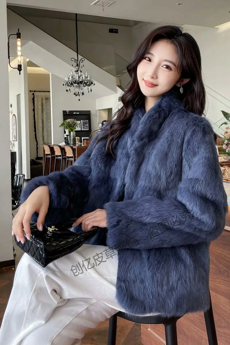 2025 Новая зимняя короткая толстая теплая волосатая куртка из искусственного меха енота, мужская куртка с длинным рукавом, роскошная пушистая куртка высокого качества Wh109
2025 Новая зимняя короткая толстая теплая волосатая куртка из искусственного меха енота, мужская куртка с длинным рукавом, роскошная пушистая куртка высокого качества Wh109