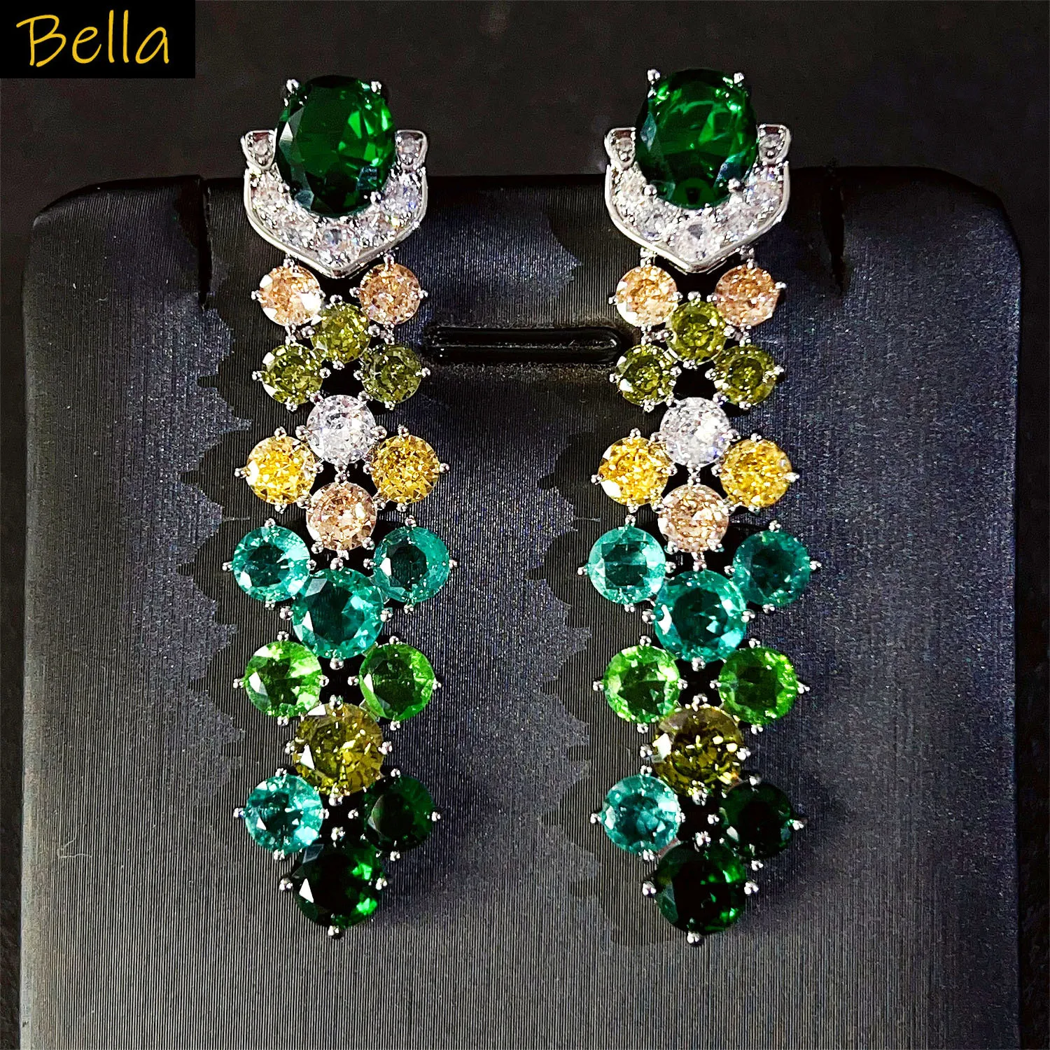green zirconia dangling earrings for women luxury jewelry unique design red yellow purple round drop pendant earrings party
green zirconia dangling earrings for women luxury jewelry unique design red yellow purple round drop pendant earrings party