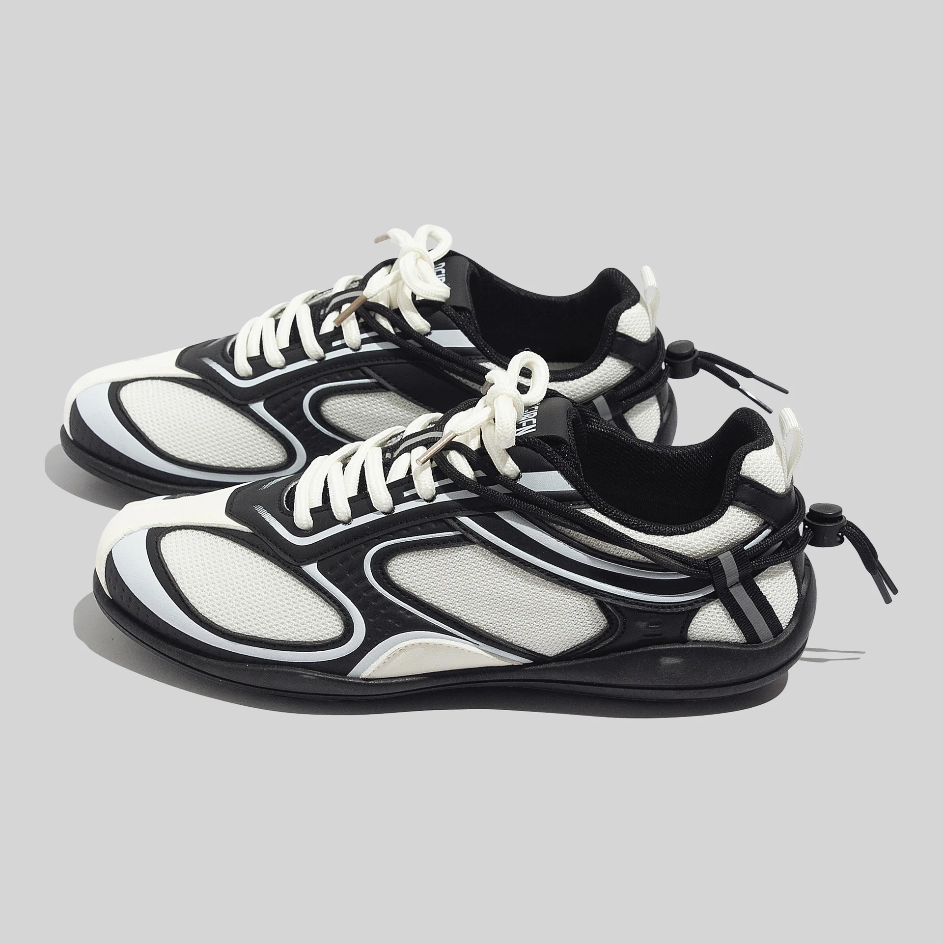 Breathable Mesh Sporty Casual Men's Dequn Shoes Summer New Style Fashionable Versatile Low Top Sneakers Lightweight Rubber Sole
Breathable Mesh Sporty Casual Men's Dequn Shoes Summer New Style Fashionable Versatile Low Top Sneakers Lightweight Rubber Sole