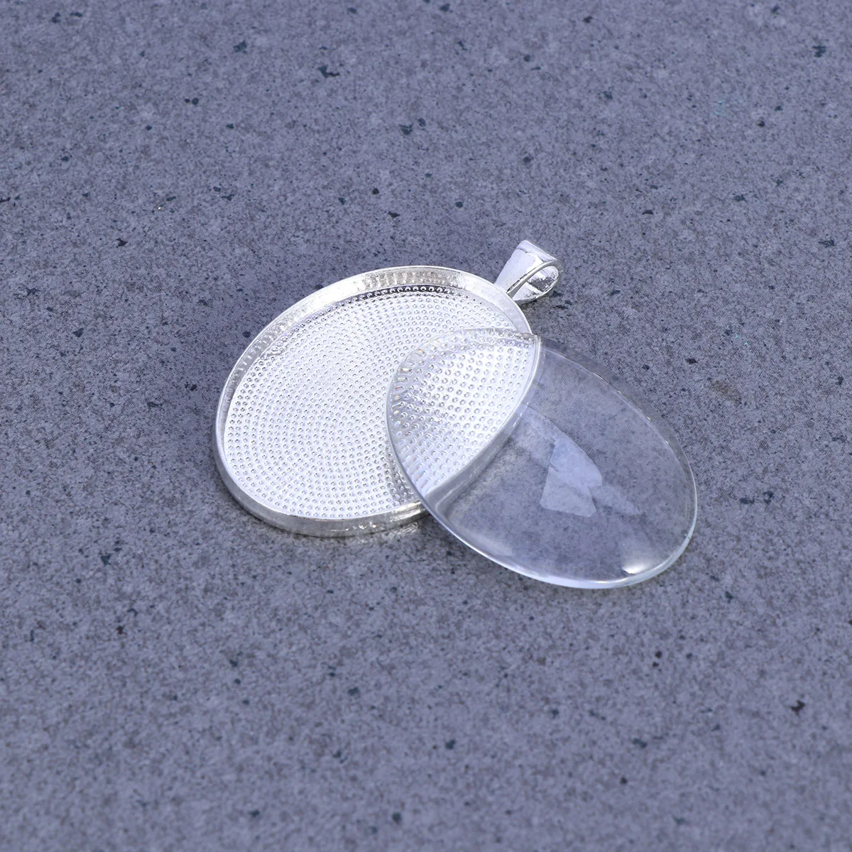 6pcs DIY Pendant Oval Alloy Glass Chain Jewelry Craft Bezel Setting Cameo Resin Photo Necklace Bracelet Keychain
6pcs DIY Pendant Oval Alloy Glass Chain Jewelry Craft Bezel Setting Cameo Resin Photo Necklace Bracelet Keychain