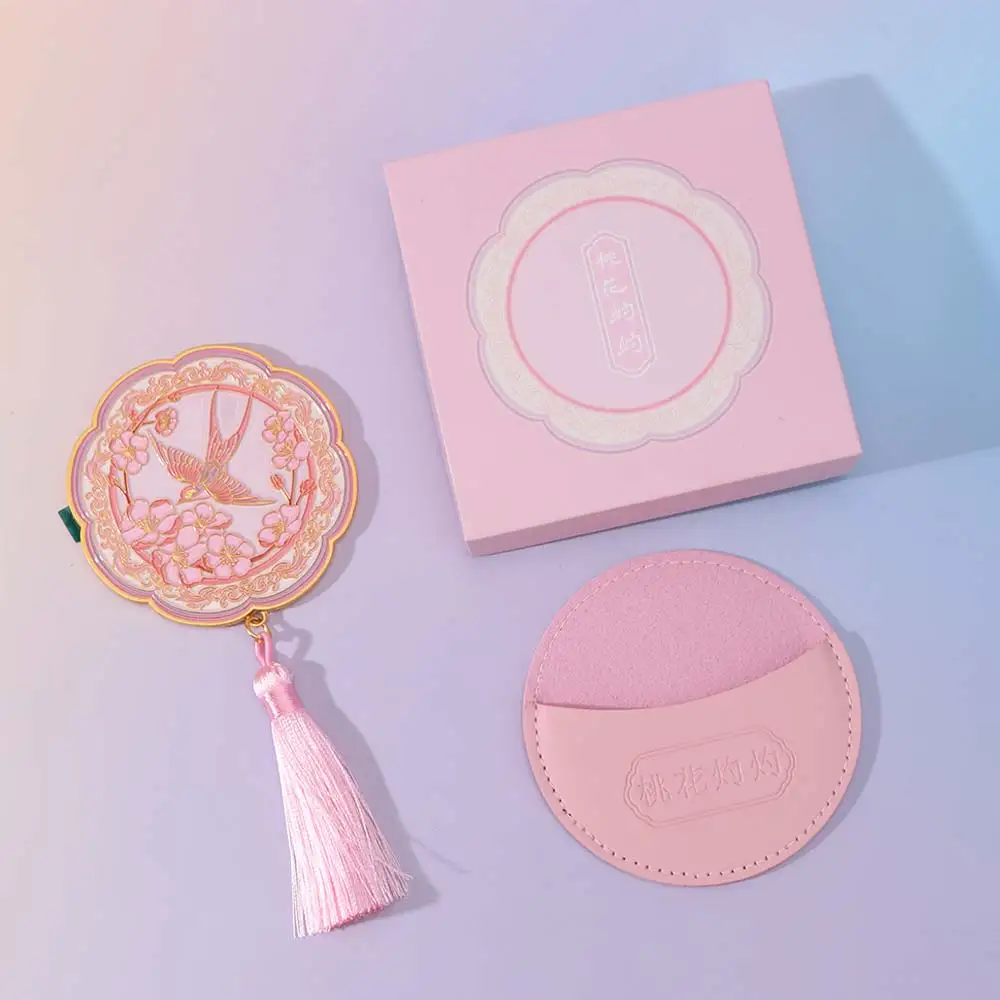 Vintage Handheld Chinese-style Pocket Mirror Emboss Flower Pattern Cosmetic Mirror Portable Metal Makeup Mirror Makeup
Vintage Handheld Chinese-style Pocket Mirror Emboss Flower Pattern Cosmetic Mirror Portable Metal Makeup Mirror Makeup