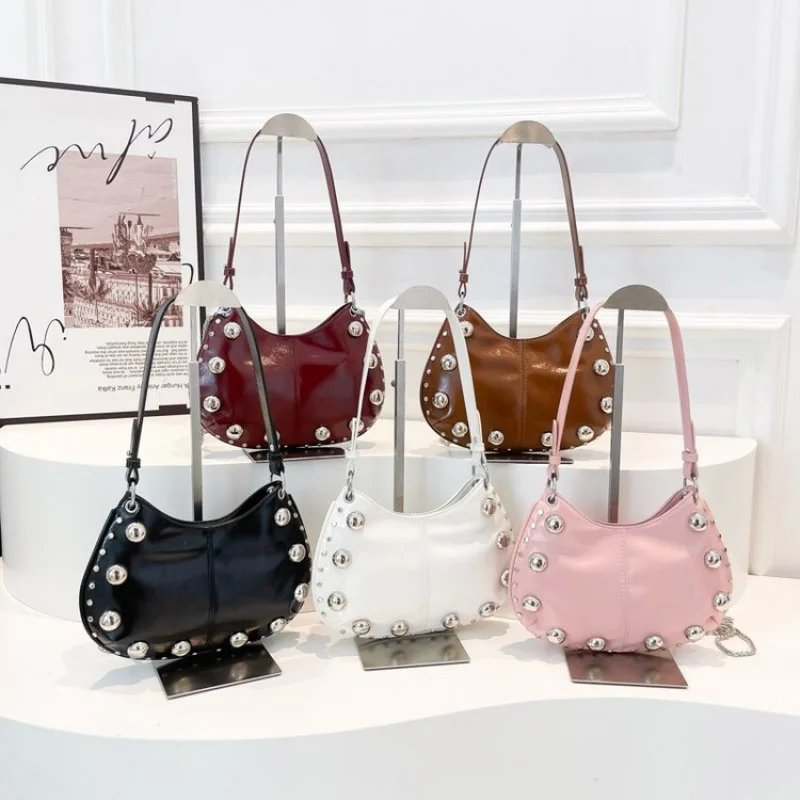 High-End Ladies Hand Bags Crafted From Lavender-Patterned Leather Boasting Trendy Lasting Lightweight Vintage Daily Style
High-End Ladies Hand Bags Crafted From Lavender-Patterned Leather Boasting Trendy Lasting Lightweight Vintage Daily Style