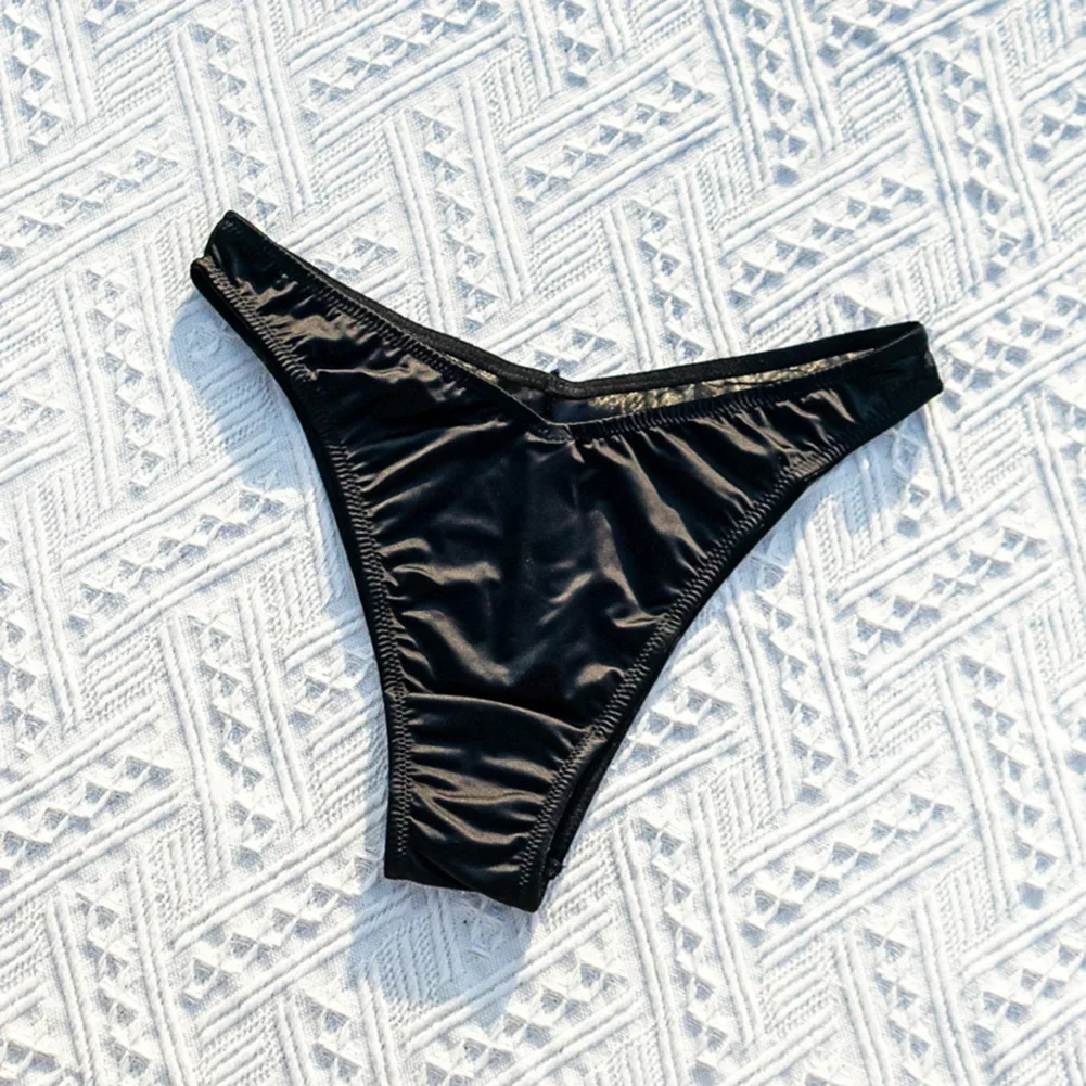 Women Thongs Women Underwear Sexy Adult G-Strings Sexy Briefs Sexy Female Sexy Lingerie Oily Shiny Transparent Mesh Low-Rise
Women Thongs Women Underwear Sexy Adult G-Strings Sexy Briefs Sexy Female Sexy Lingerie Oily Shiny Transparent Mesh Low-Rise