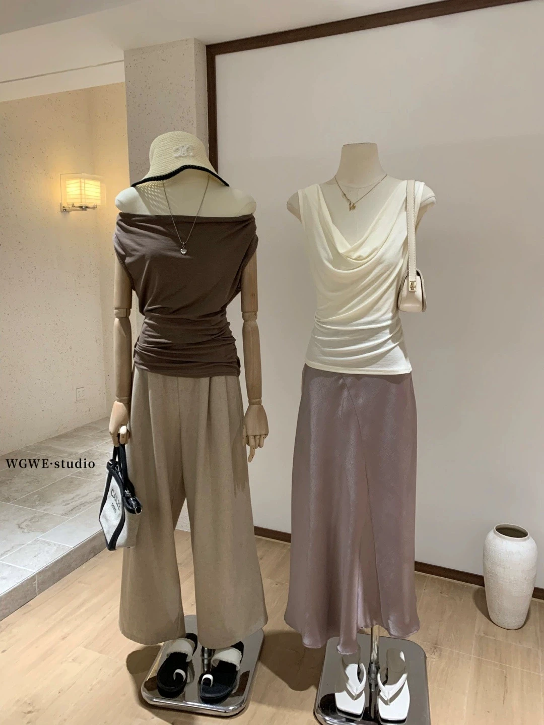 Lyocell Tencel 2022, свободная корейская полосатая футболка с открытыми плечами и рукавами «летучая мышь», универсальный топ 
Lyocell Tencel 2022, свободная корейская полосатая футболка с открытыми плечами и рукавами «летучая мышь», универсальный топ