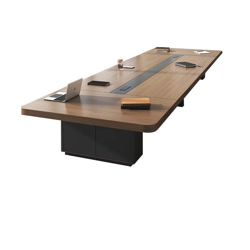 Большой конференц-стол, длинный стол, простая современная офисная мебель, комбинация офисного стола и стула, прямоугольная приемная. 
Большой конференц-стол, длинный стол, простая современная офисная мебель, комбинация офисного стола и стула, прямоугольная приемная.