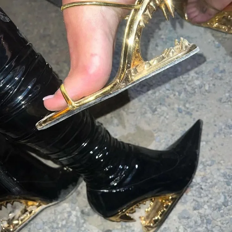 2026 new European and American Summer New Metal Tooth Sandals,hollowed-out High-heeled Shoes, Fashion Shows, Women's Dresses
2026 new European and American Summer New Metal Tooth Sandals,hollowed-out High-heeled Shoes, Fashion Shows, Women's Dresses