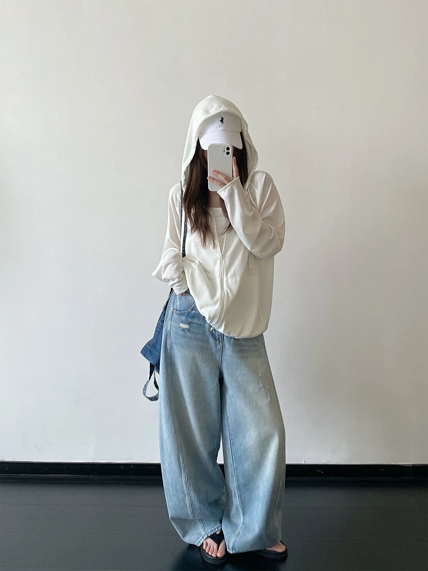 SunYeo Women's Wool Blend Zipper Hooded Jacket Loose Fit Comfortable Soft Casual Style Long Sleeve Pure Color Spring Outerwear
SunYeo Women's Wool Blend Zipper Hooded Jacket Loose Fit Comfortable Soft Casual Style Long Sleeve Pure Color Spring Outerwear