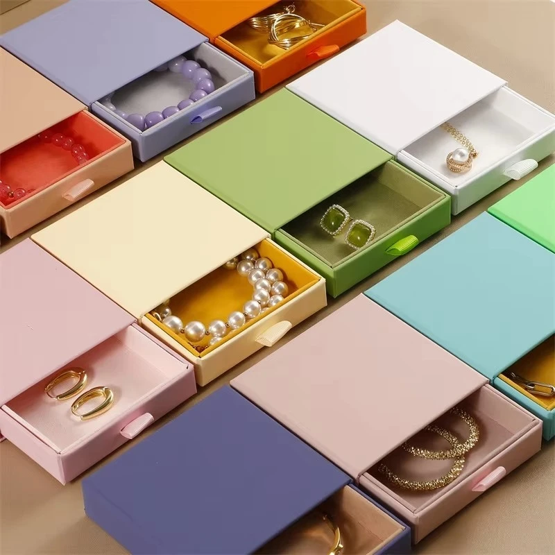 Jewelry Box with inseet Necklace Box with logo Microfiber Jewelry Bag Pouch Kraft Paper Drawer Bracelet Necklace Earring Box
Jewelry Box with inseet Necklace Box with logo Microfiber Jewelry Bag Pouch Kraft Paper Drawer Bracelet Necklace Earring Box