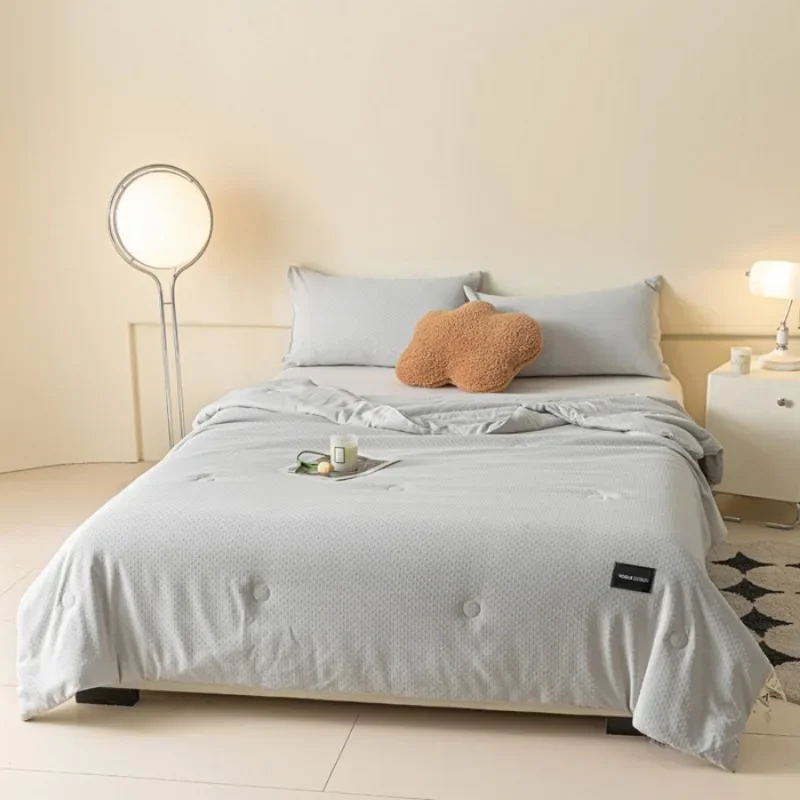 2024 new raw cotton jacquard organic cotton cut flower soybean quilt summer quilt solid color simple soybean fiber quilt
2024 new raw cotton jacquard organic cotton cut flower soybean quilt summer quilt solid color simple soybean fiber quilt